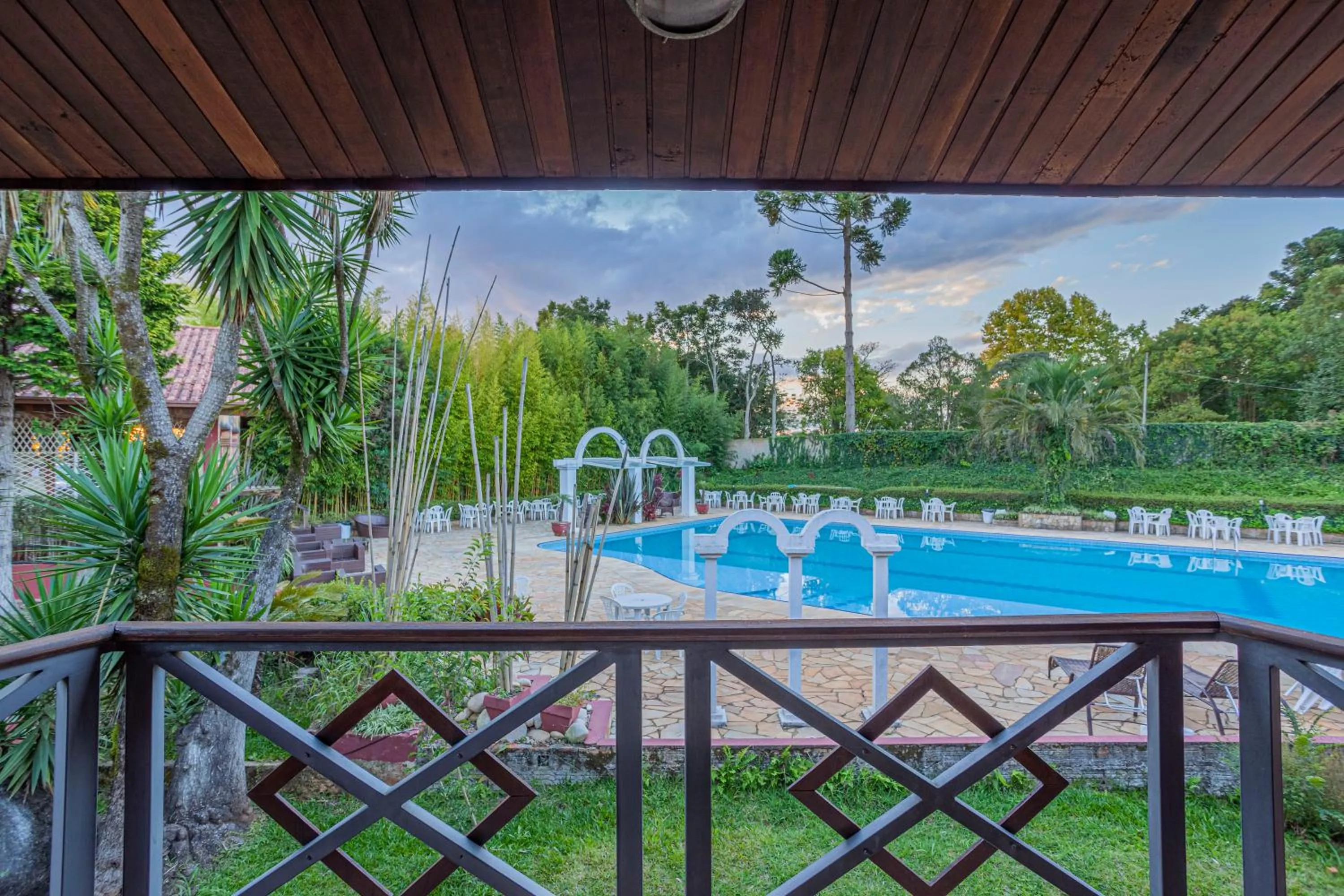 Balcony/Terrace in Spaço Vale do Jordão Guarapuava