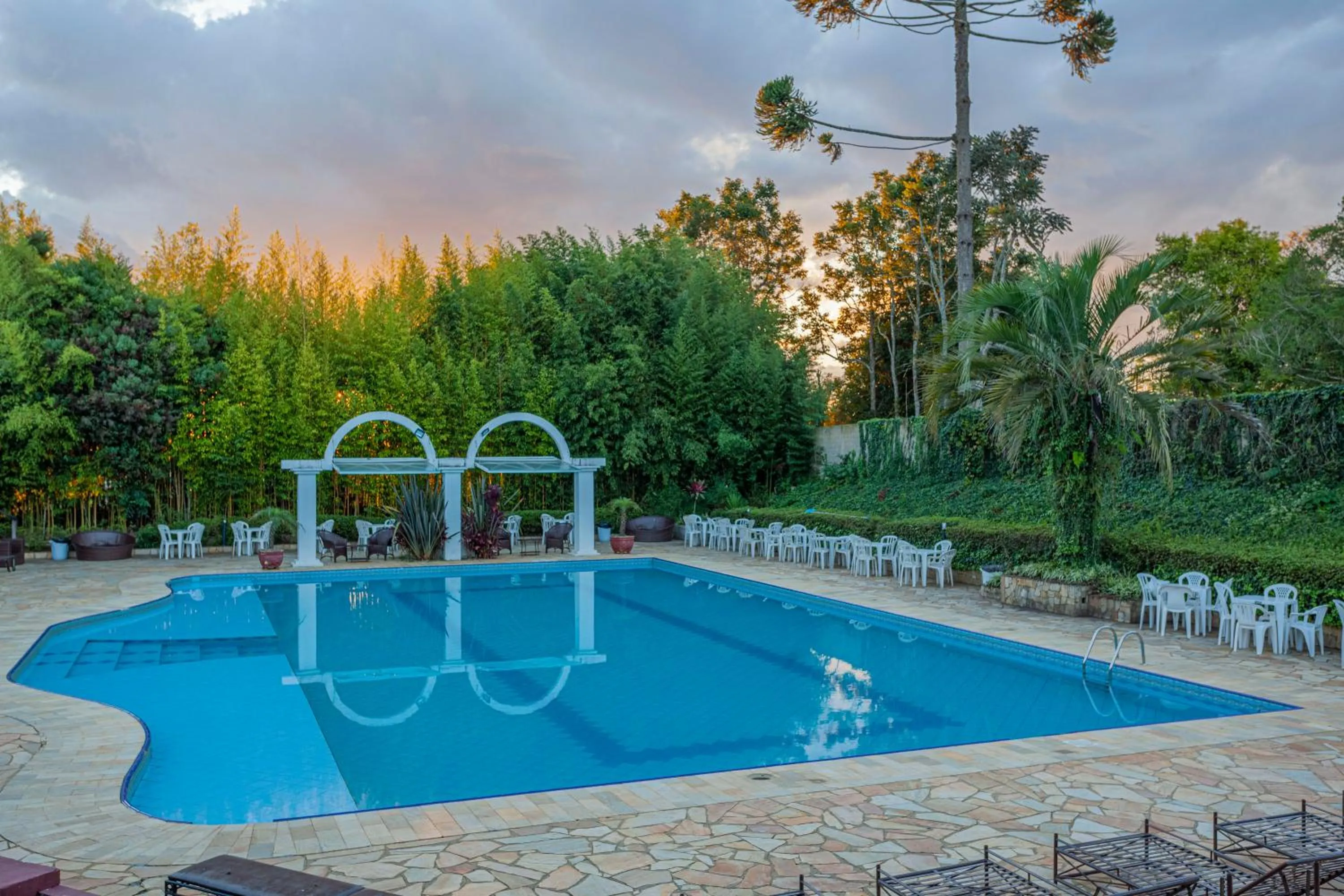 Swimming pool in Spaço Vale do Jordão Guarapuava