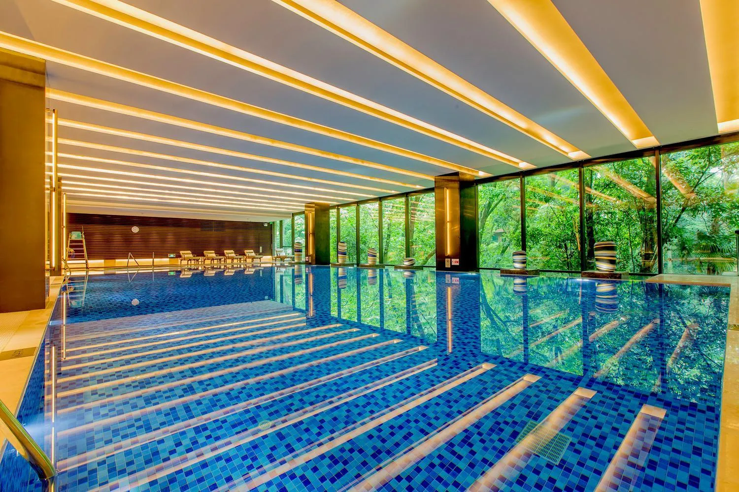 Swimming pool in Millennium Resort Hangzhou