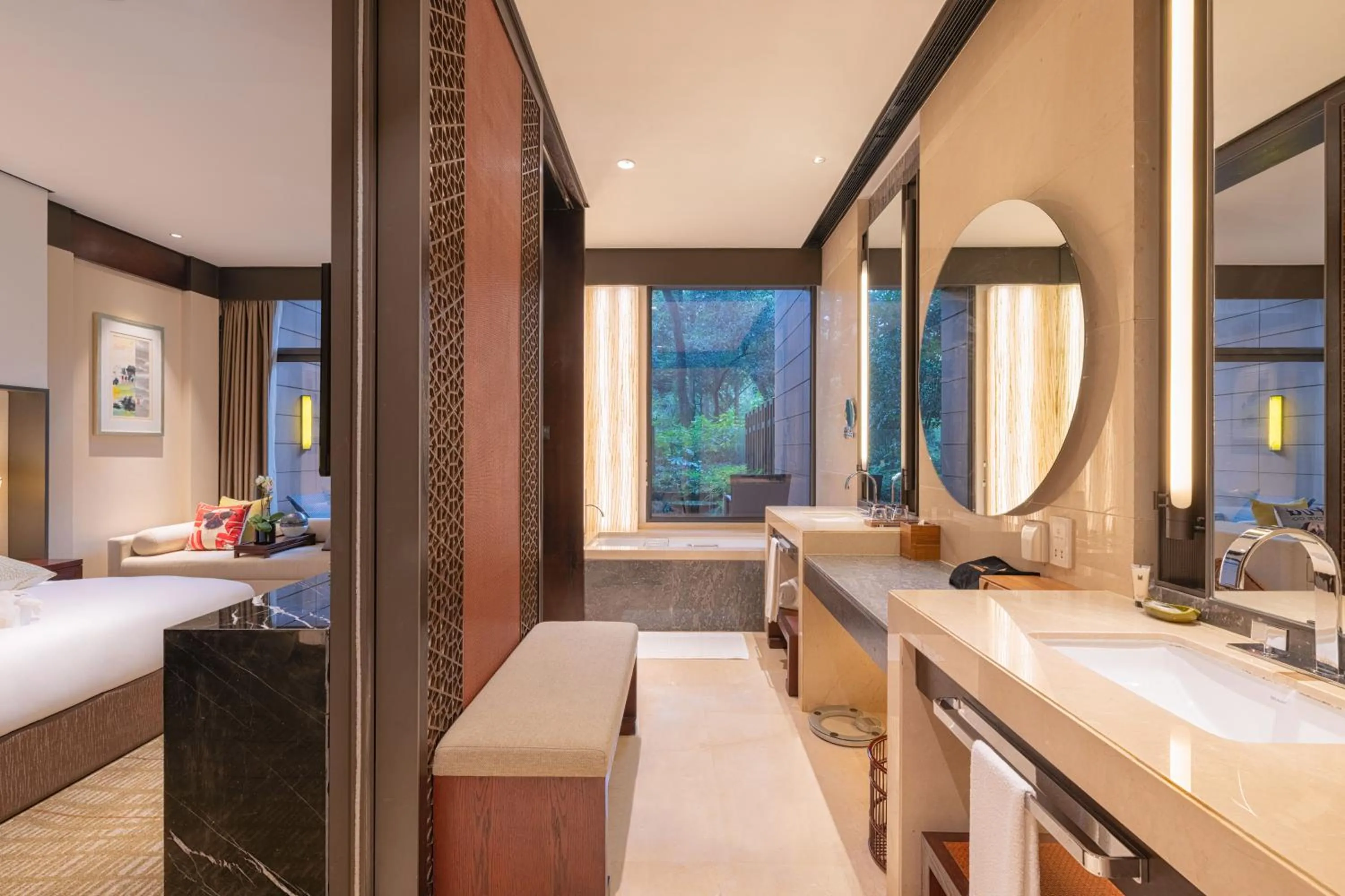 Bathroom, Bed in Millennium Resort Hangzhou