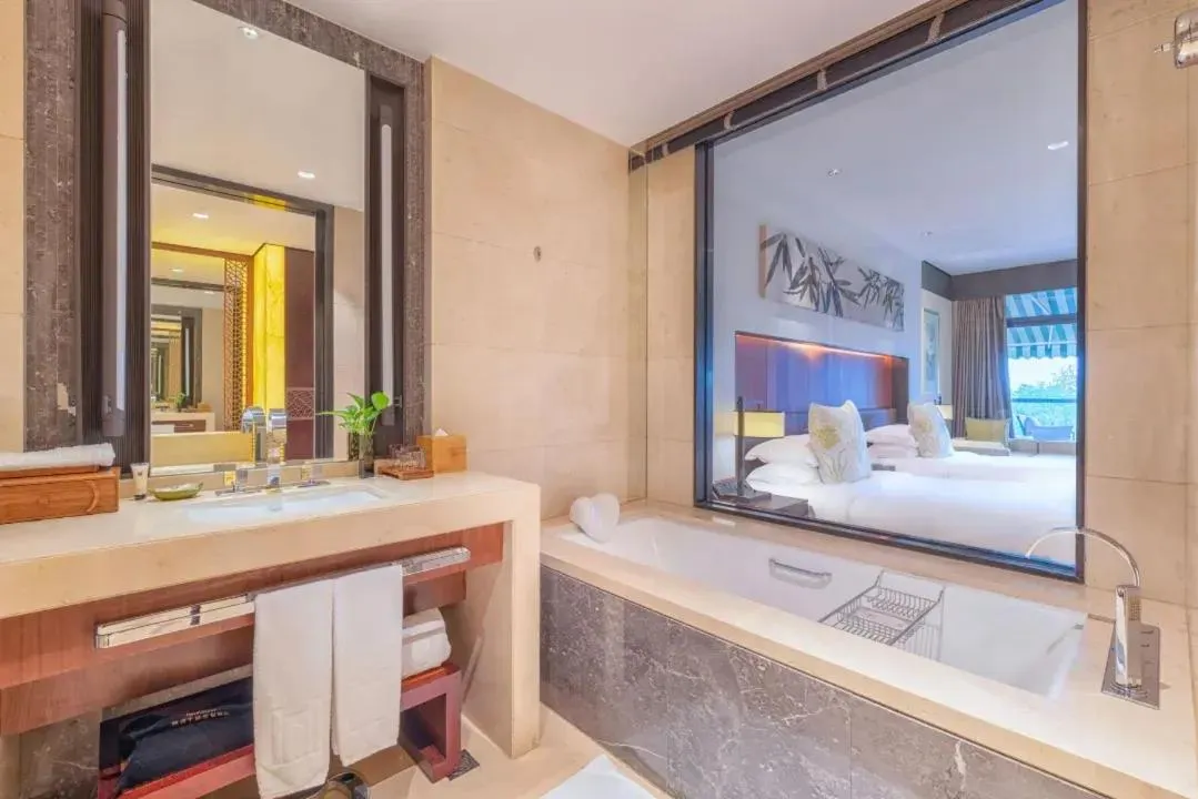 Bed in Millennium Resort Hangzhou