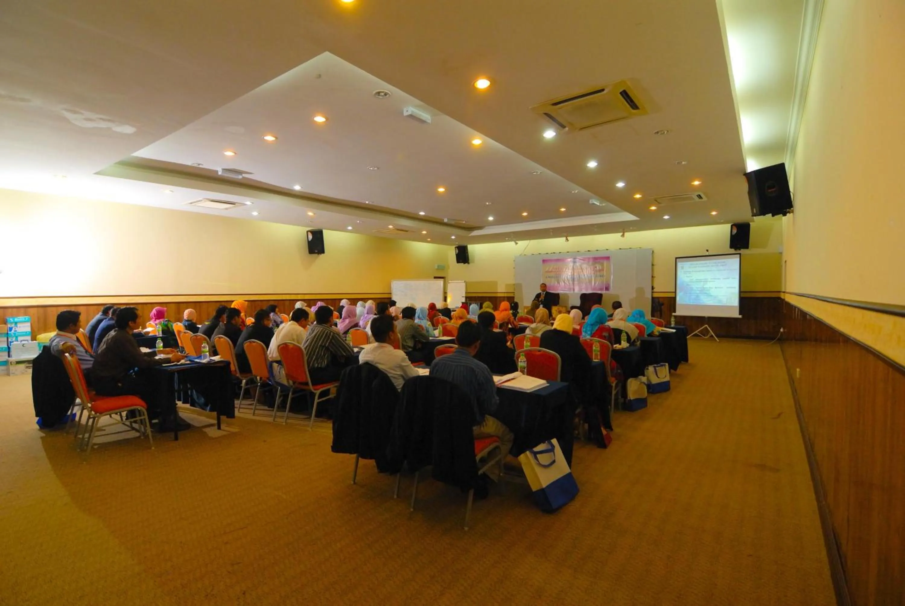 Business facilities in RUMBIA RESORT VILLA Paka Terengganu