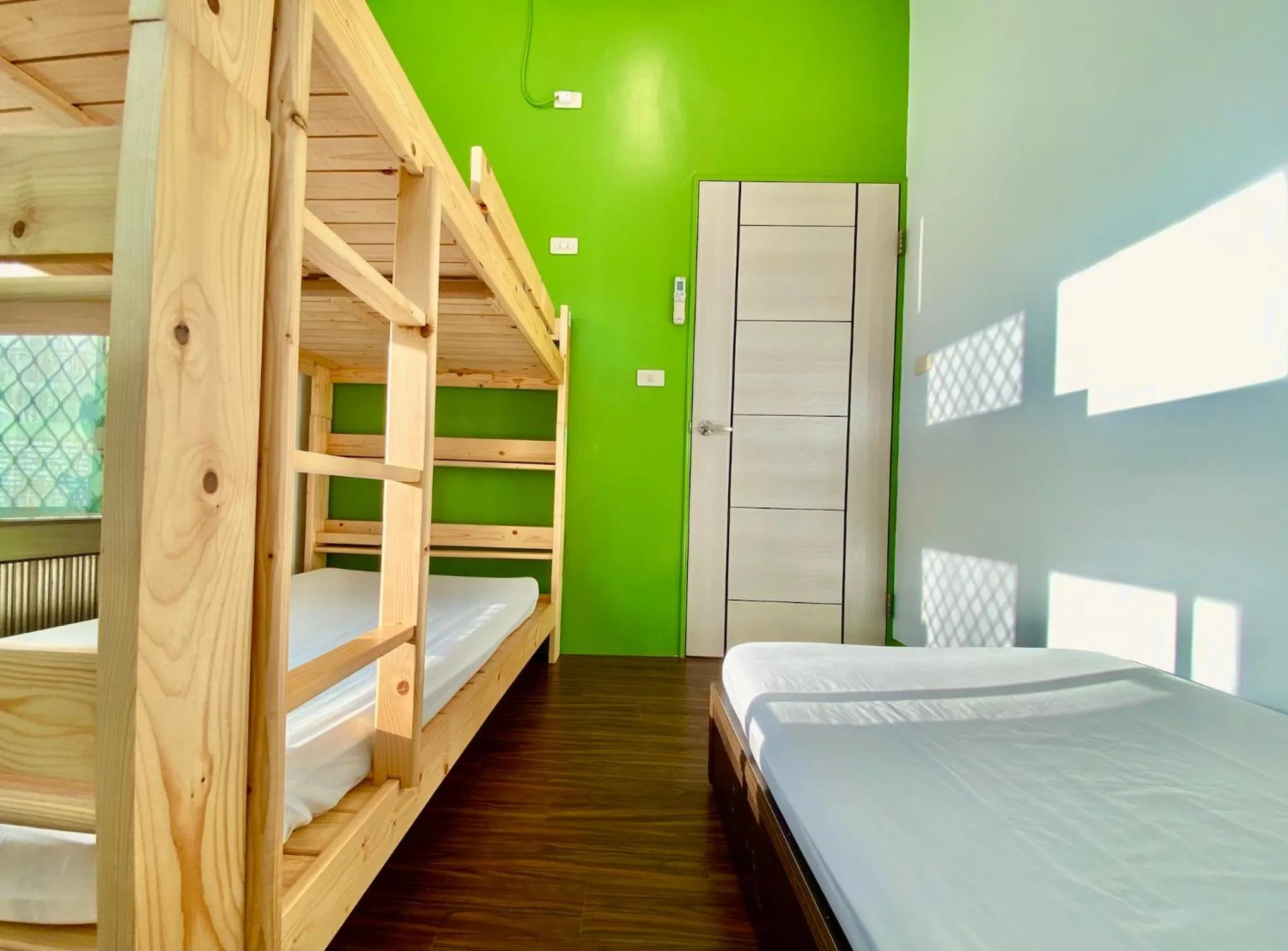 bunk bed, Bed in 澎湖北吉光背包客民宿 Bayhouse Hostel Penghu