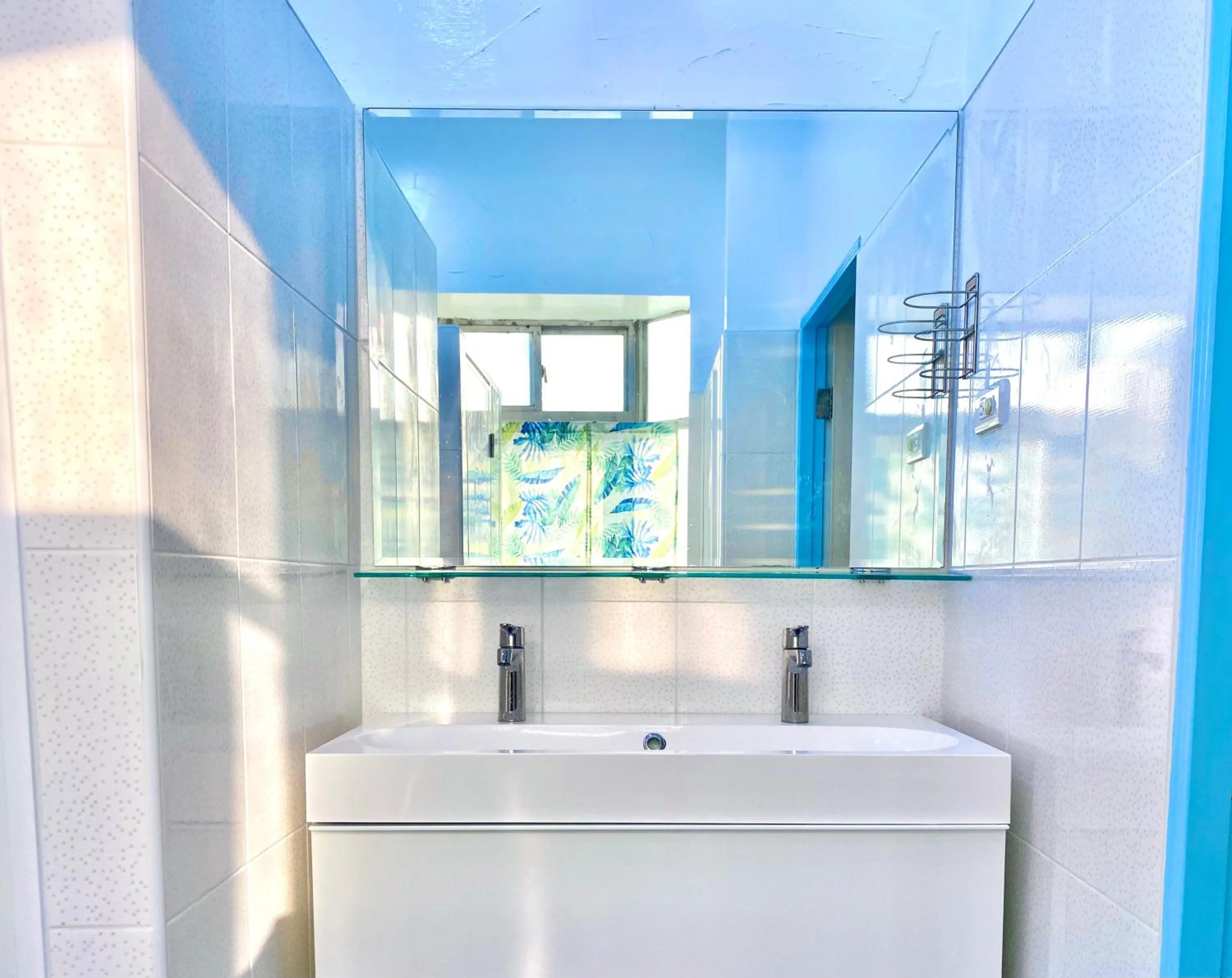 Shower in 澎湖北吉光背包客民宿 Bayhouse Hostel Penghu