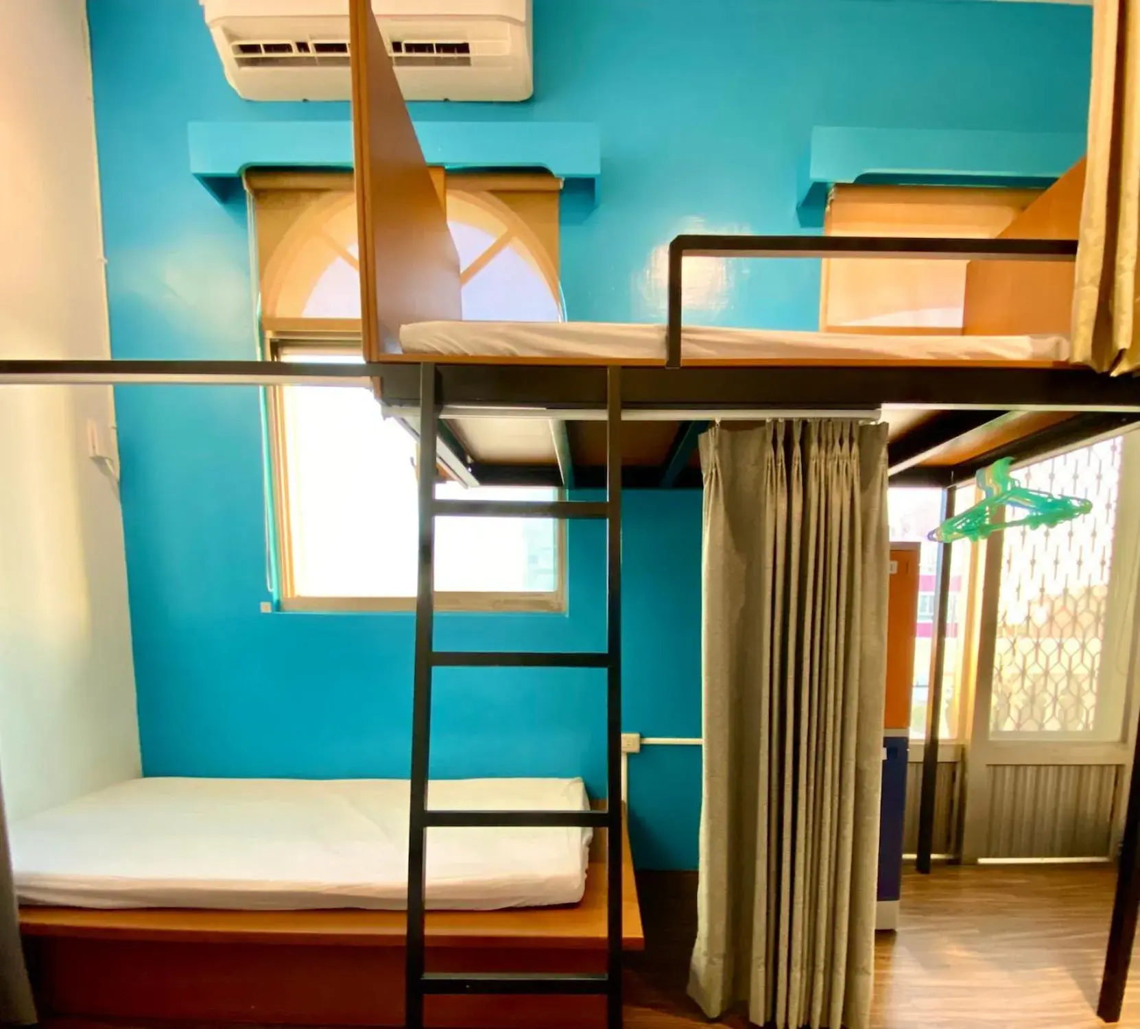 Bunk Bed in Male Dormitory Room in 澎湖北吉光背包客民宿 Bayhouse Hostel Penghu Bunk Bed in Male Dormitory Room in 澎湖北吉光背包客民宿 Bayhouse Hostel Penghu