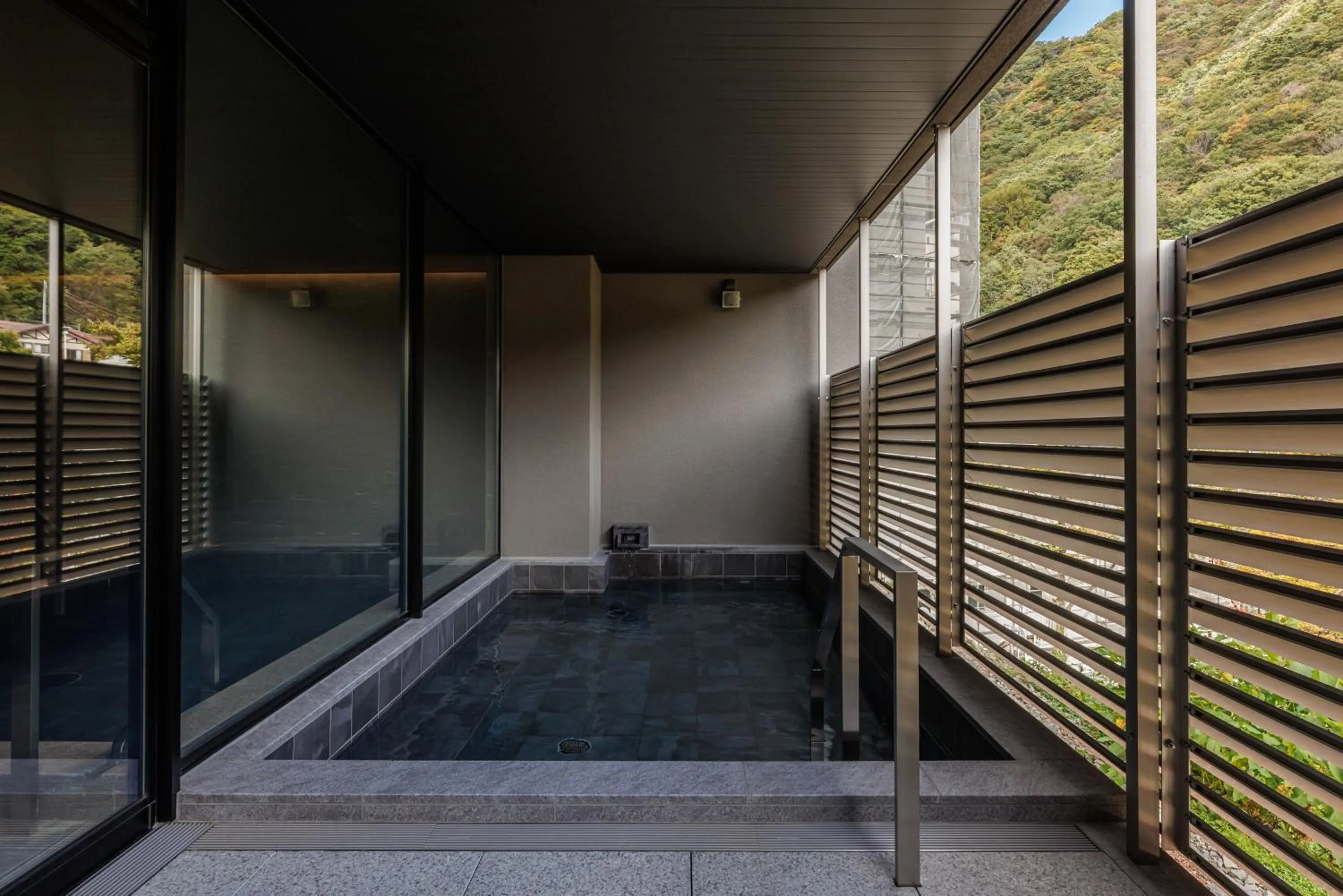 Open Air Bath in Minakami Onsen Aratashi Minakami