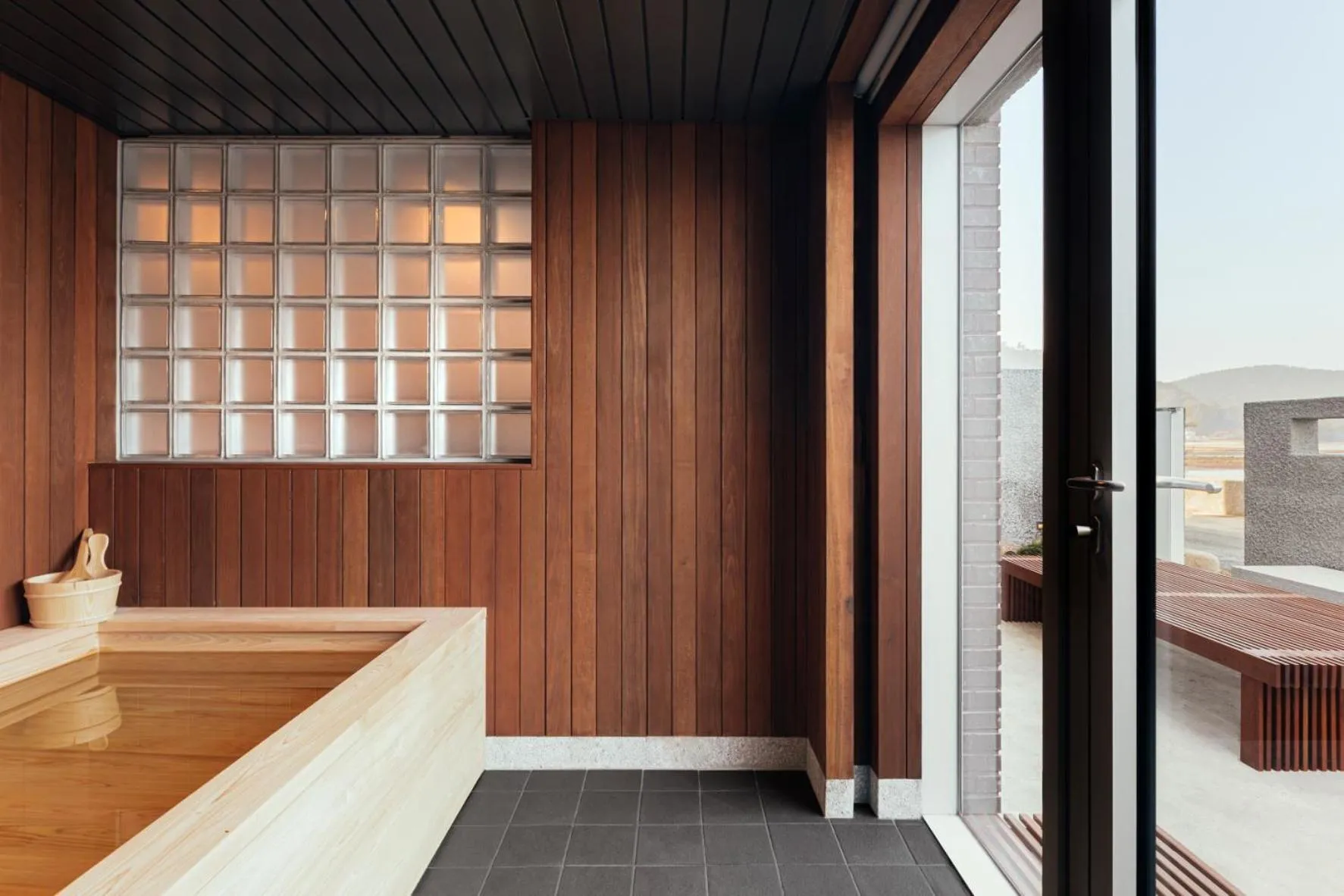 Hot Tub in IJE Namhae