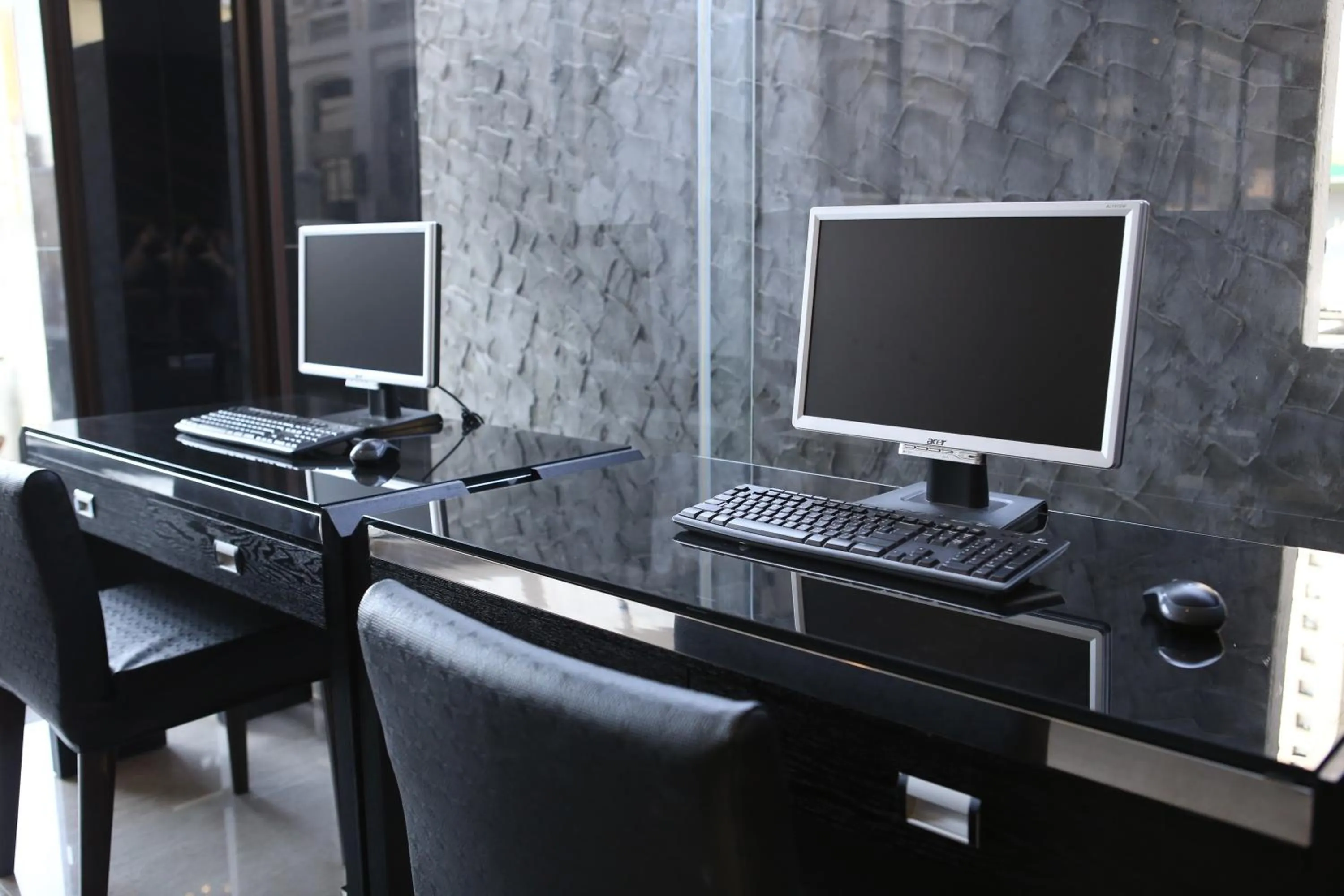 Business facilities in KUN Hotel