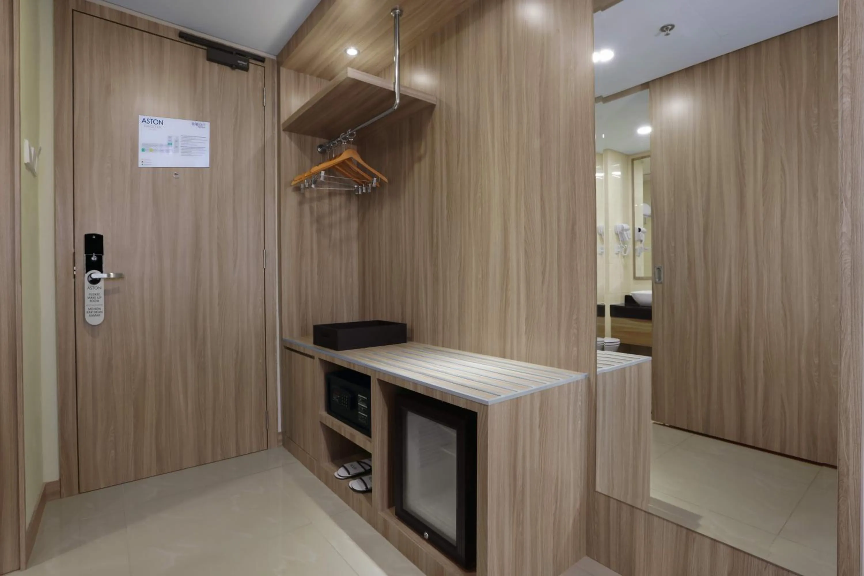 wardrobe in Aston Nagoya City Hotel