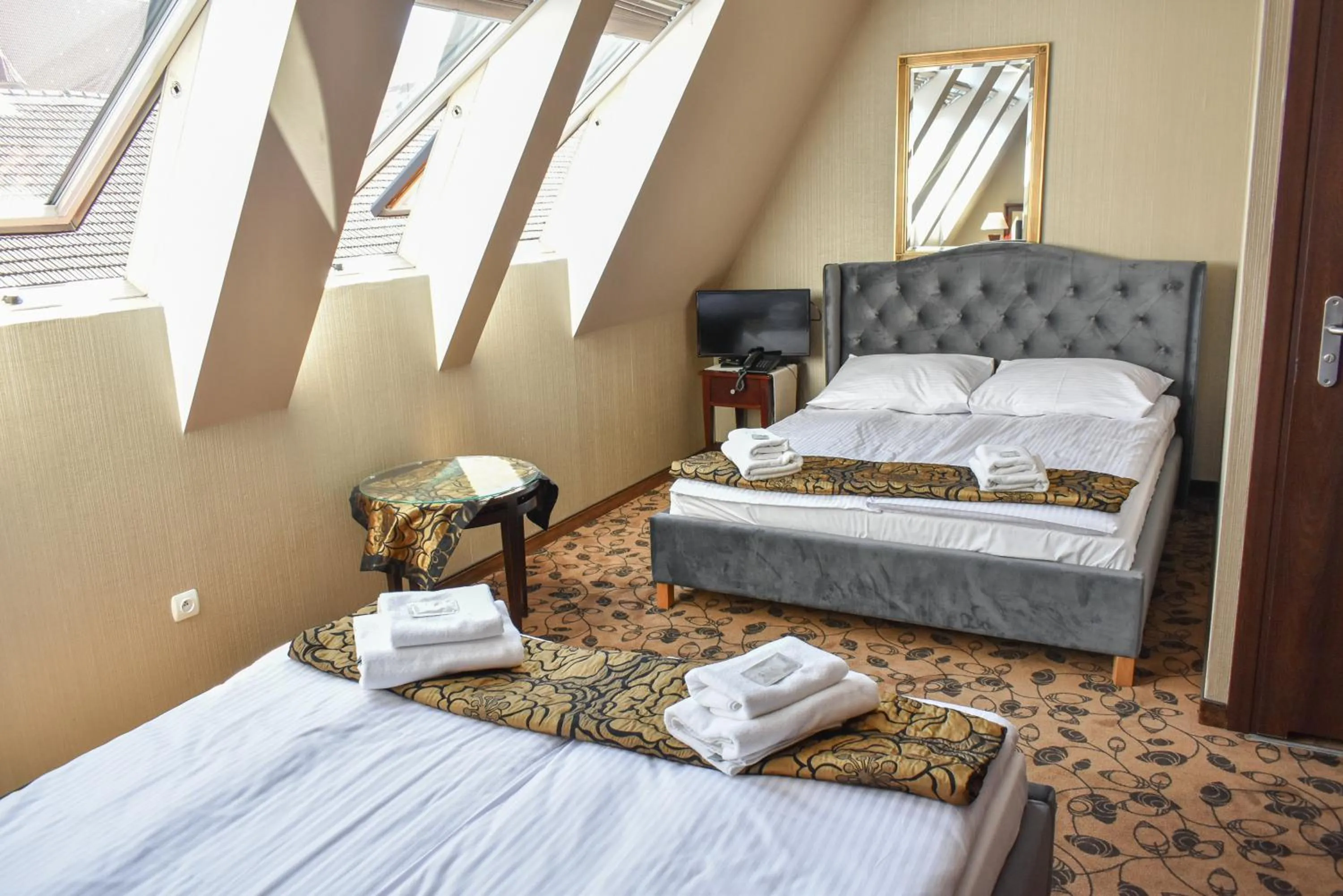 Photo of the whole room, Bed in Great Polonia Kraków Kazimierz