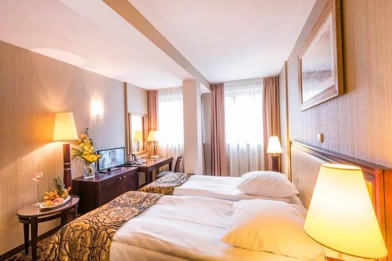 Photo of the whole room, Bed in Great Polonia Kraków Kazimierz