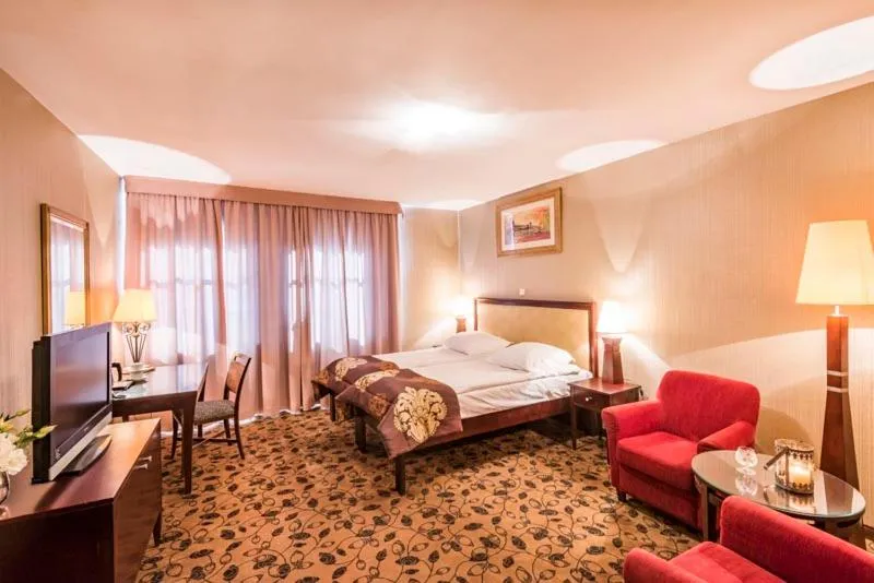 Photo of the whole room, Bed in Great Polonia Kraków Kazimierz