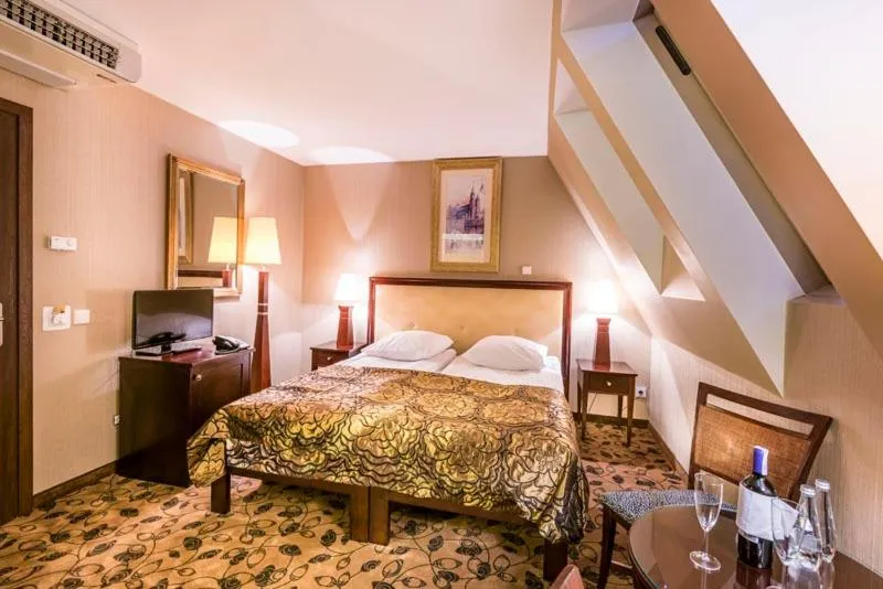 Photo of the whole room, Bed in Great Polonia Kraków Kazimierz