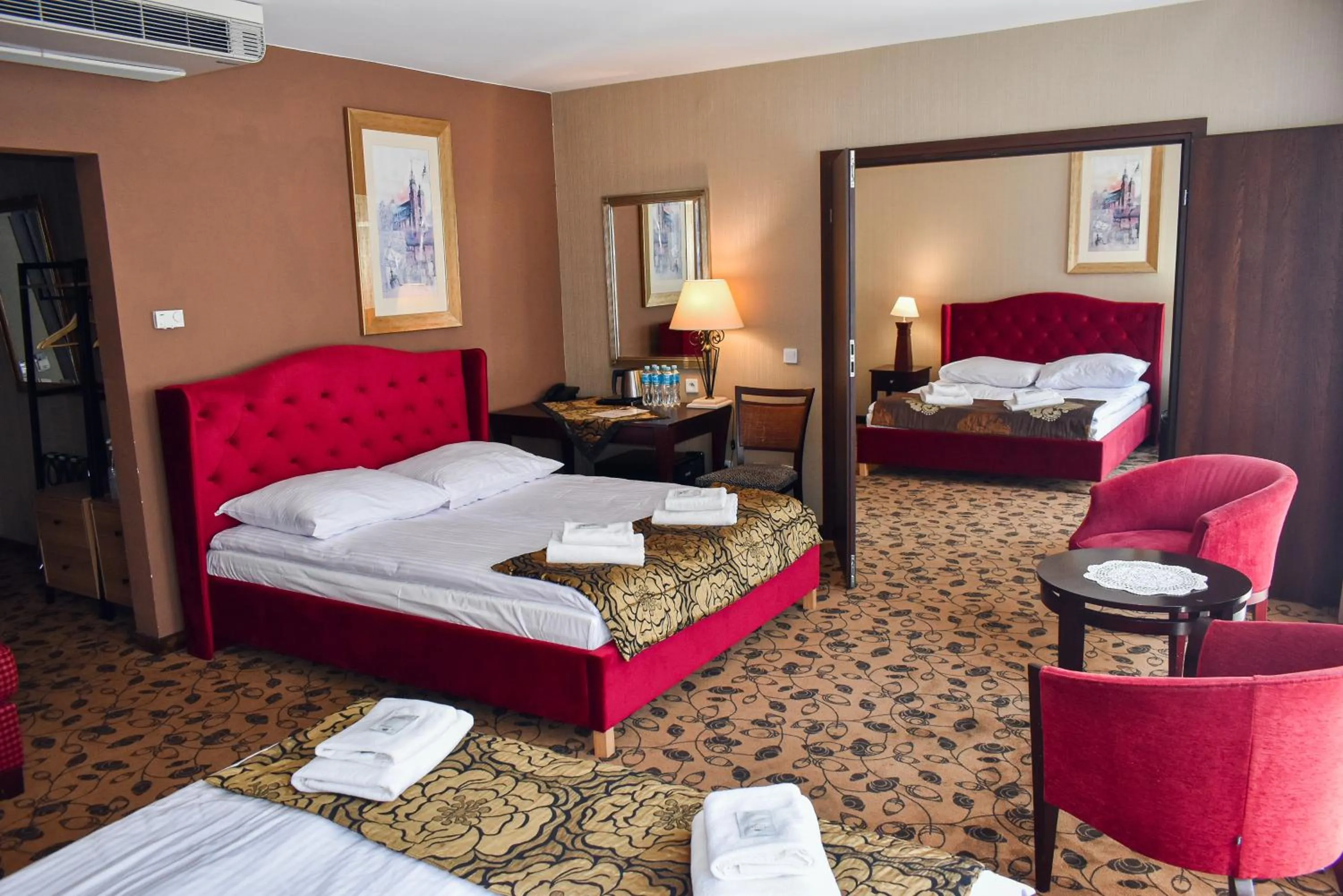 Photo of the whole room, Bed in Great Polonia Kraków Kazimierz