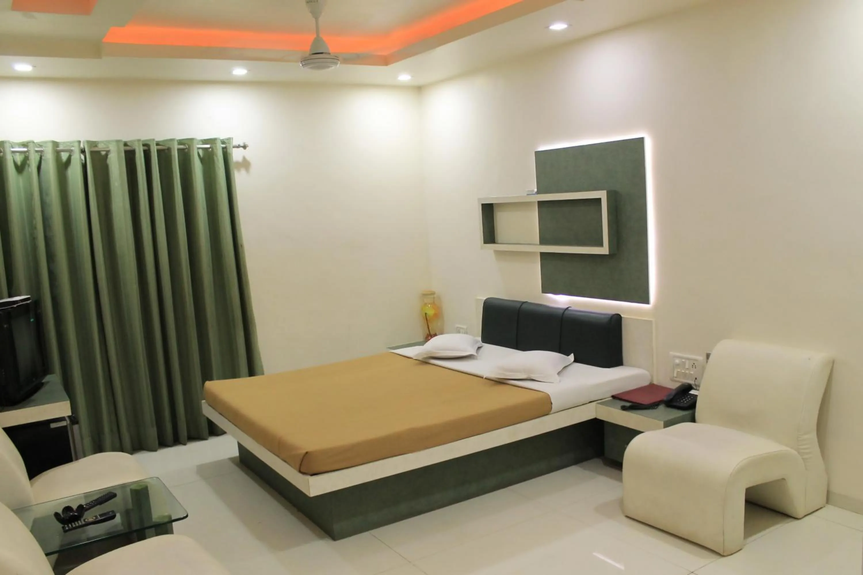 Bed in Hotel Kuber