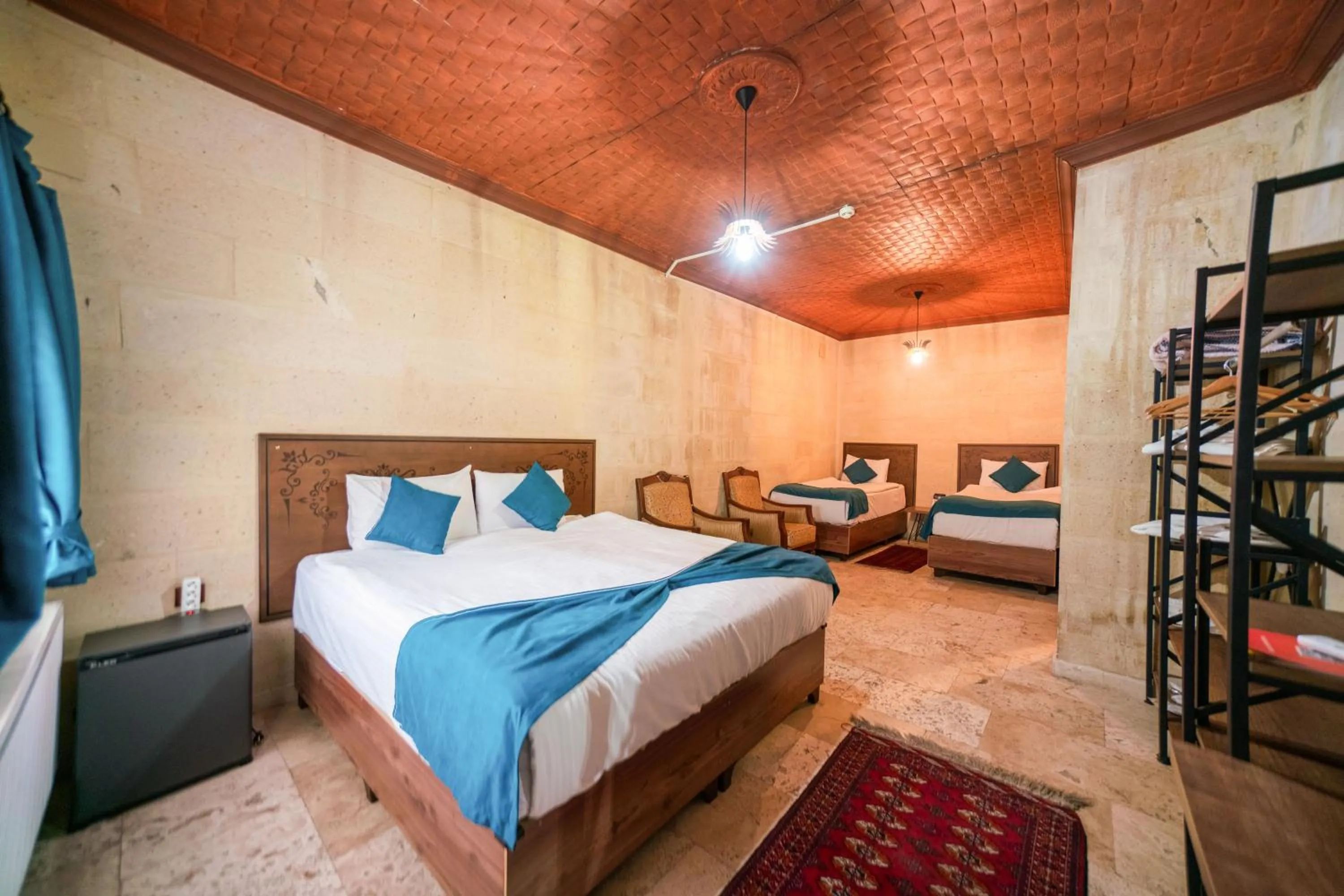 Bed in Azalea Terrace Cave Hotel