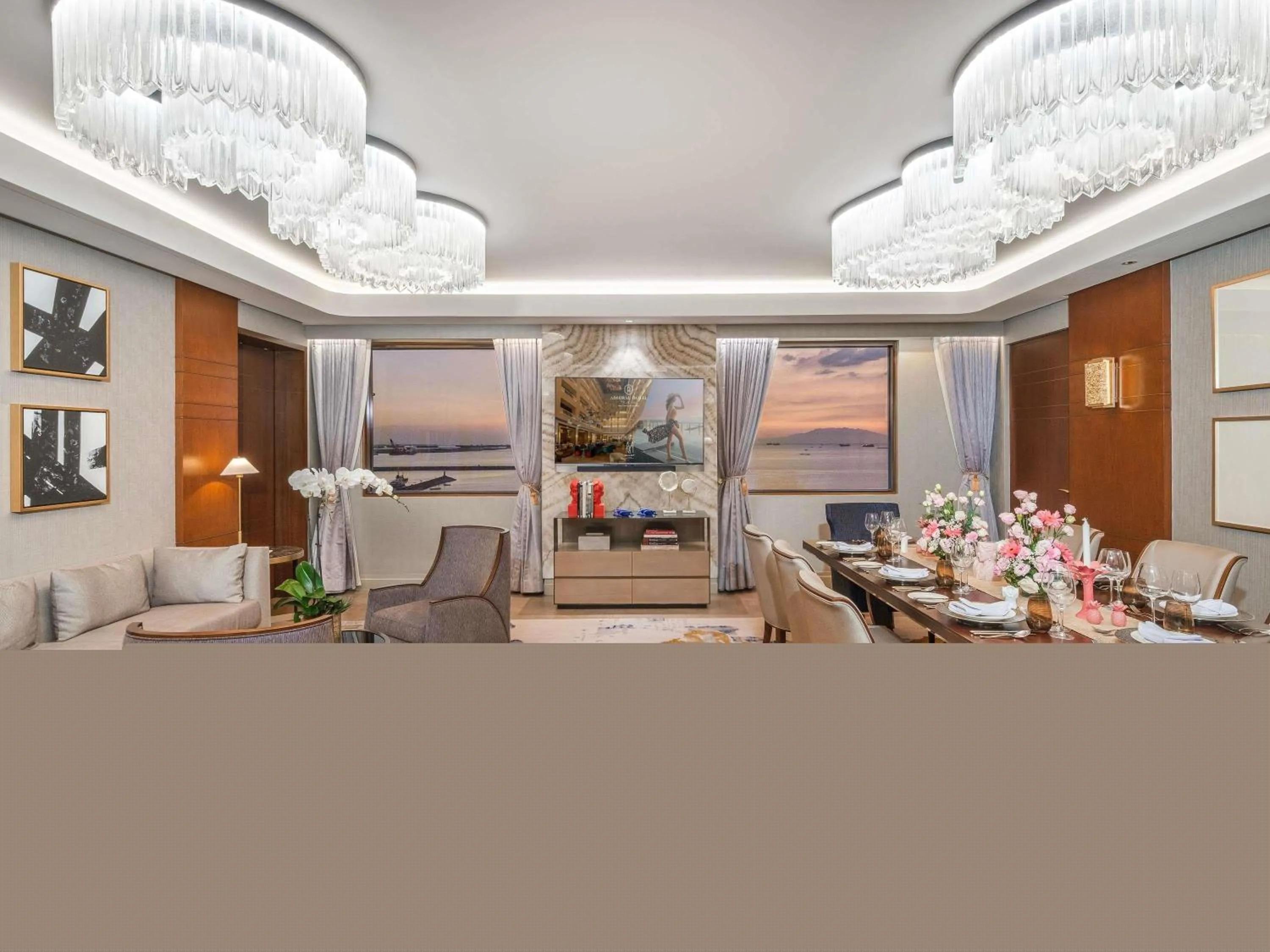 Bedroom in Admiral Hotel Manila - MGallery Collection