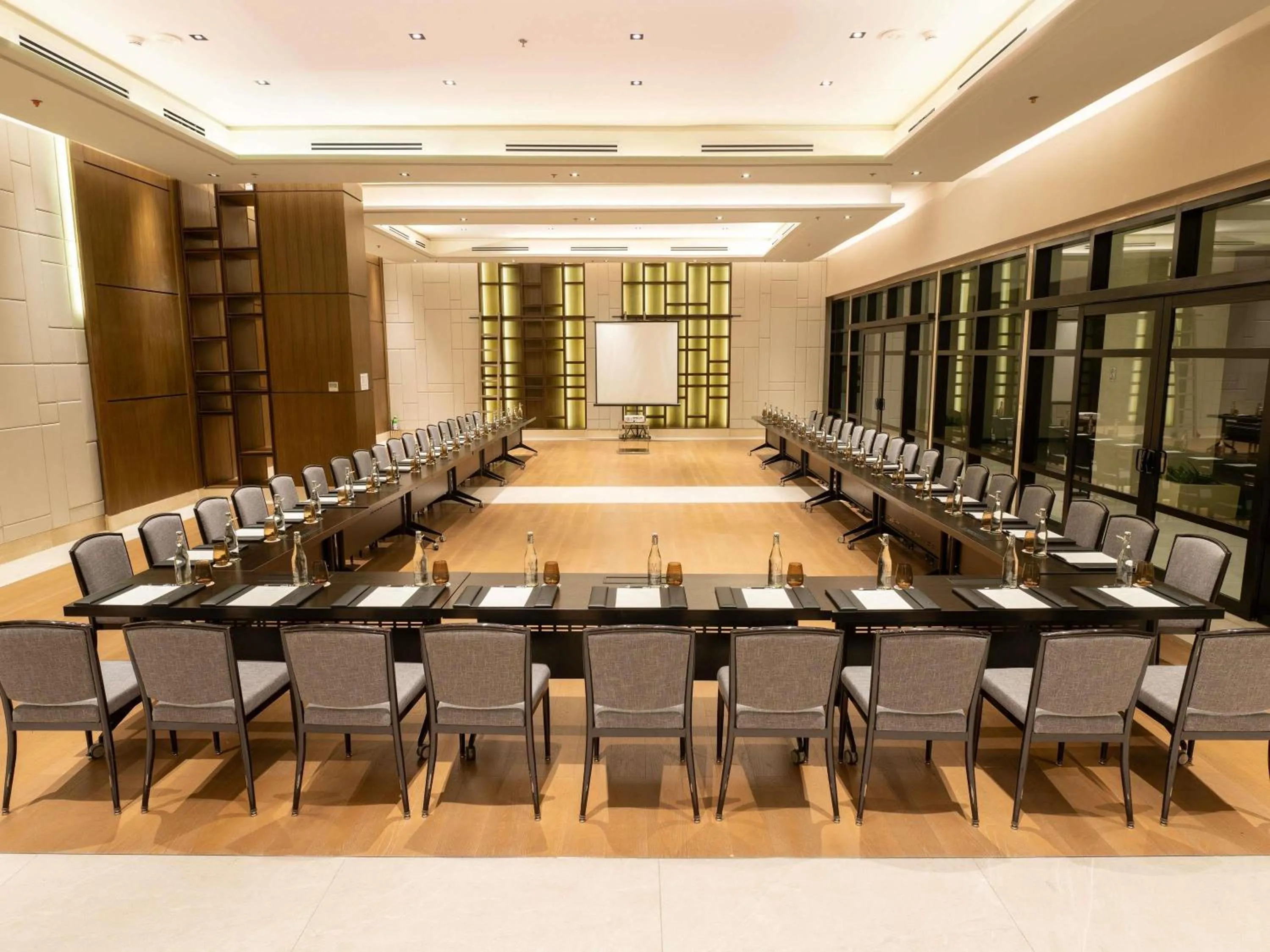 Meeting/conference room in Admiral Hotel Manila - MGallery Collection