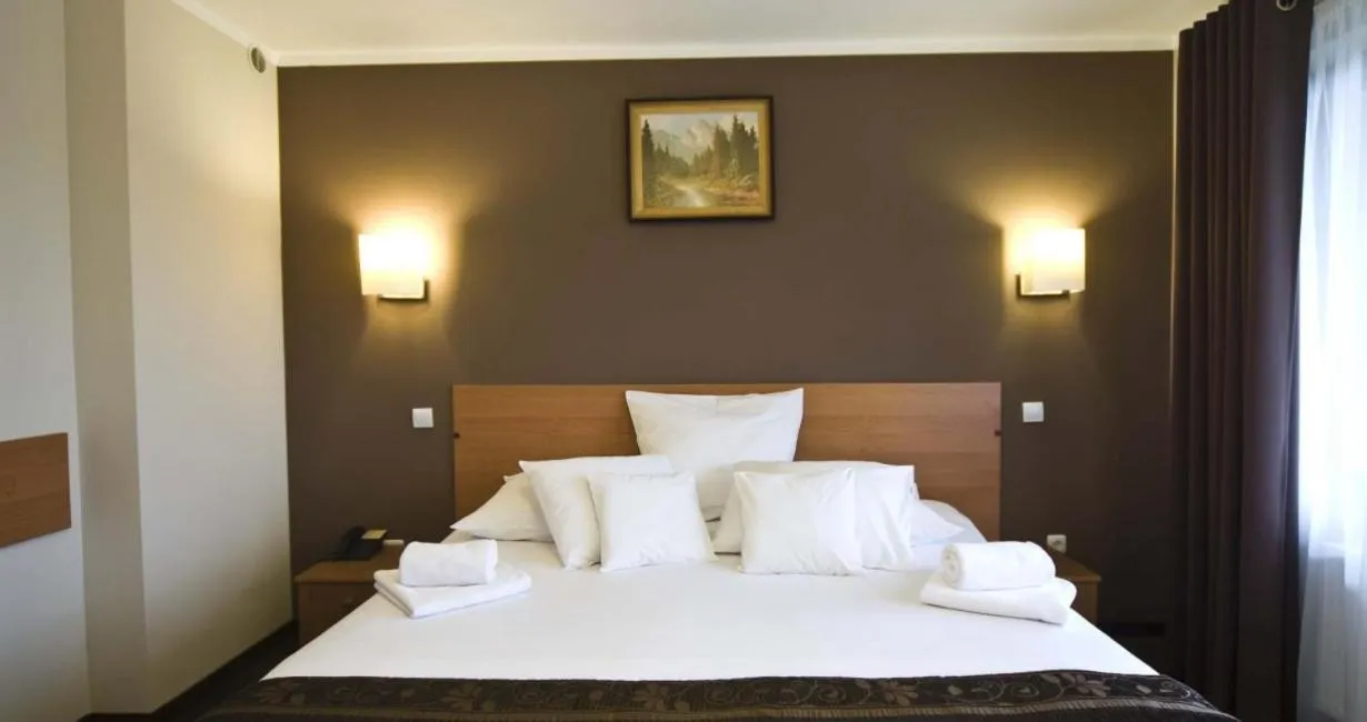 Bed in Hotel Zimnik Luksus Natury Spa & Wellness