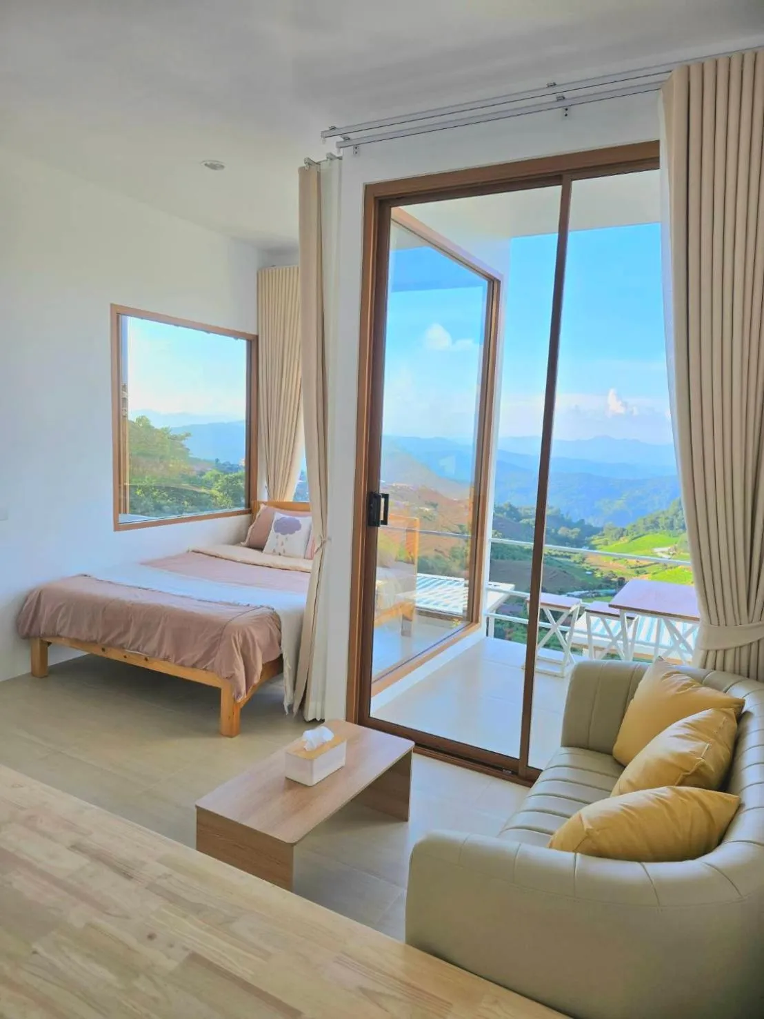 Bed in ม่อนชาพาเพลิน ม่อนแจ่ม Monchapaplearn Monjam