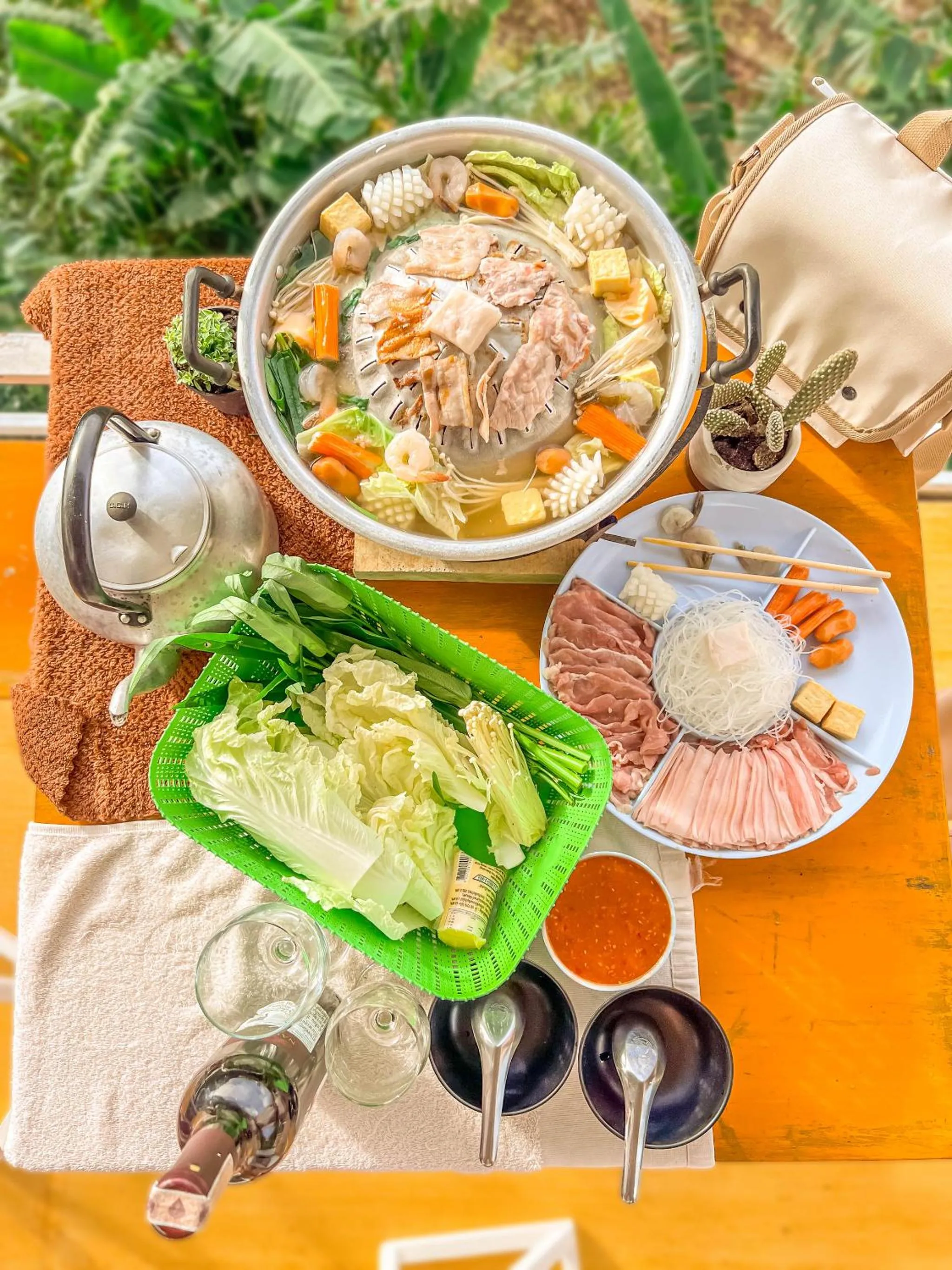 Food and drinks in ม่อนชาพาเพลิน ม่อนแจ่ม Monchapaplearn Monjam