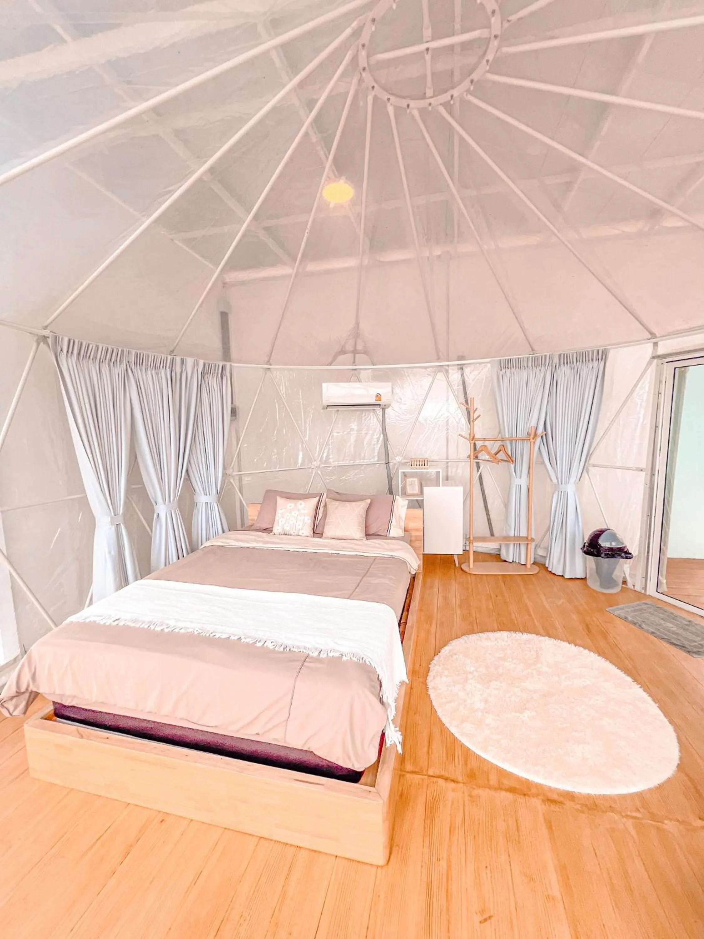 Bed in ม่อนชาพาเพลิน ม่อนแจ่ม Monchapaplearn Monjam