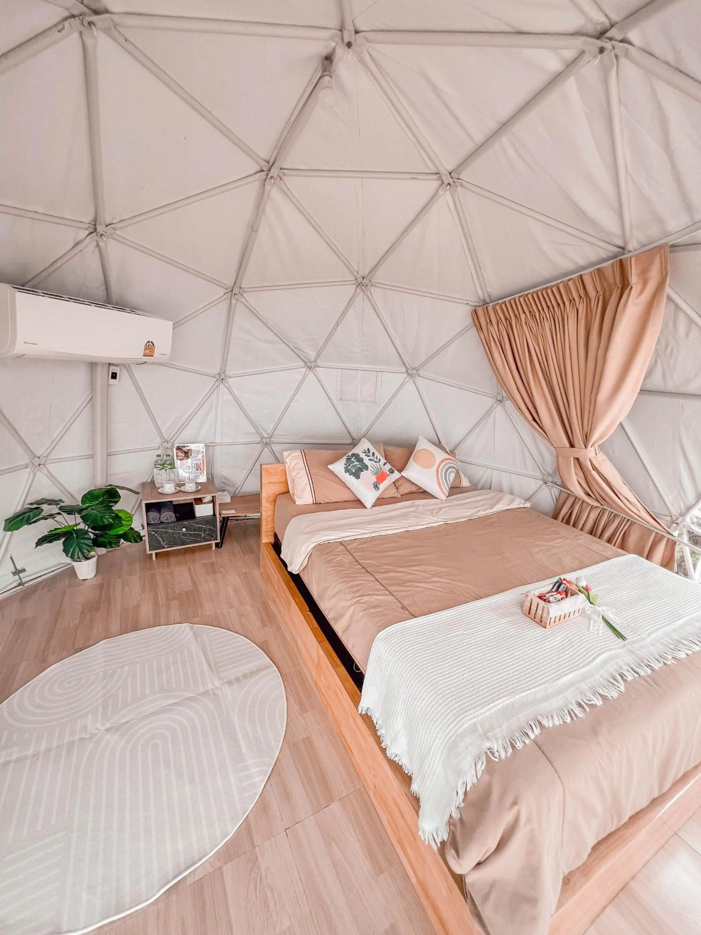 Bed in ม่อนชาพาเพลิน ม่อนแจ่ม Monchapaplearn Monjam