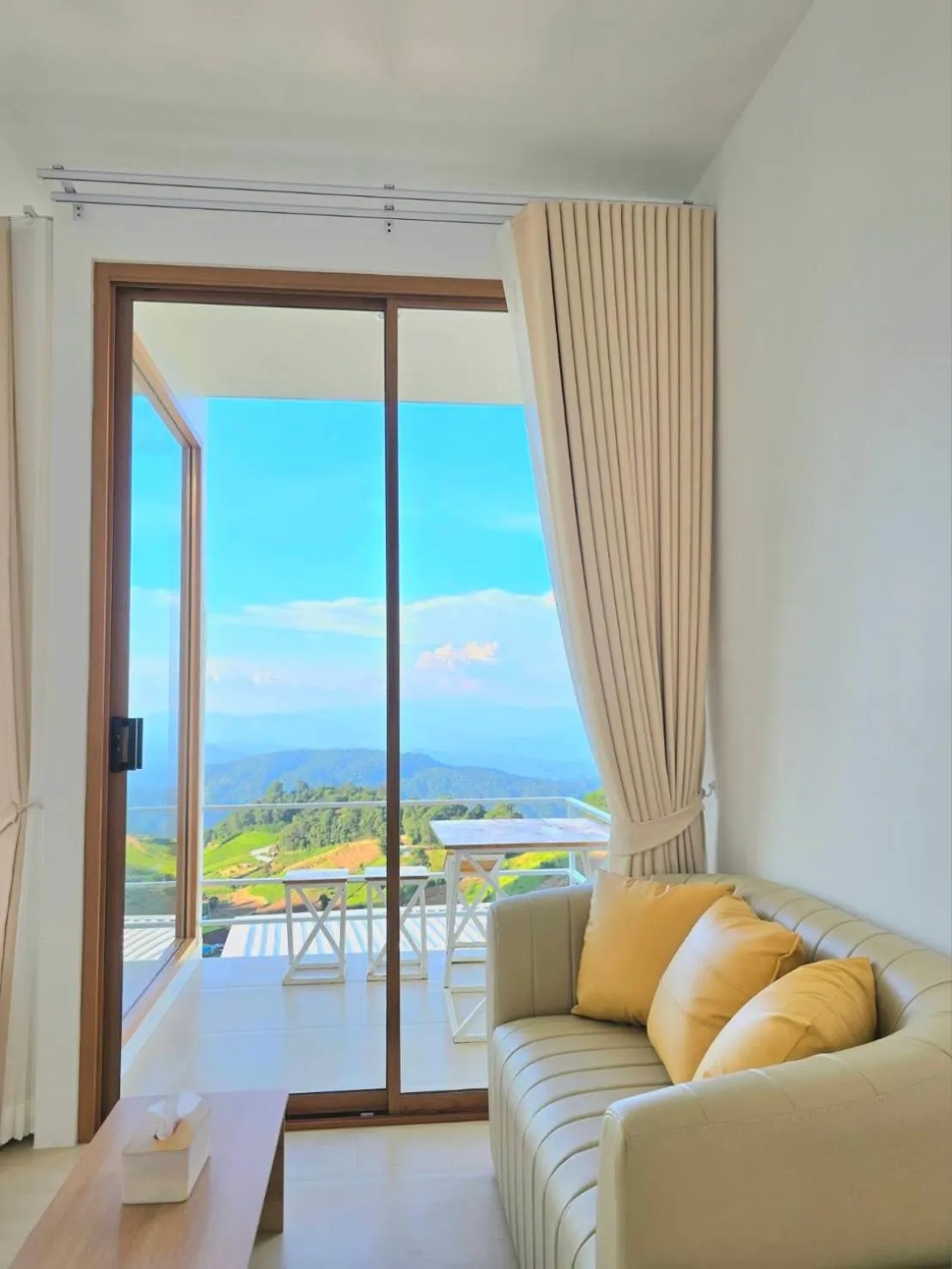 Natural landscape in ม่อนชาพาเพลิน ม่อนแจ่ม Monchapaplearn Monjam