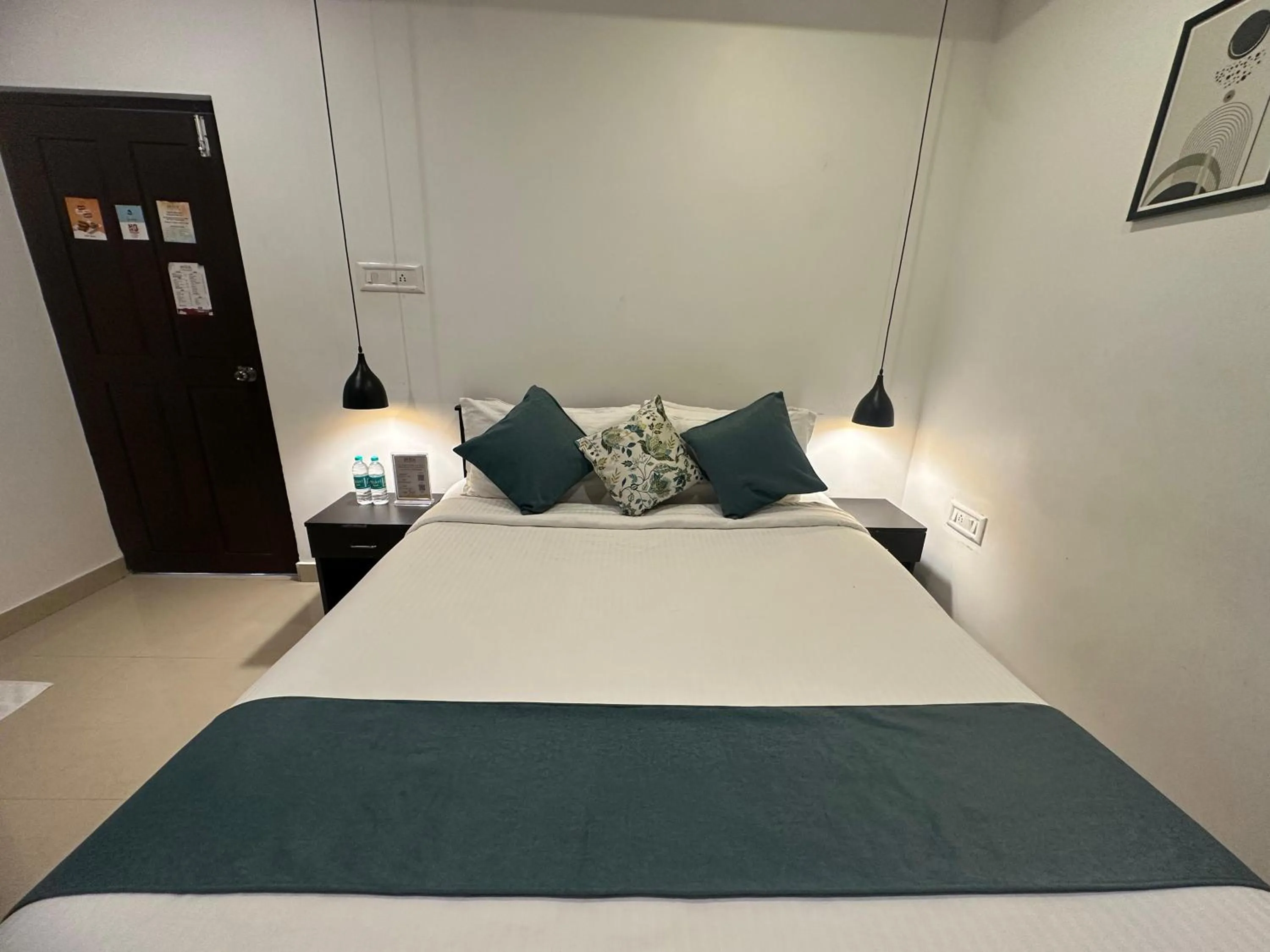 Bedroom, Bed in BRICK CASTLE