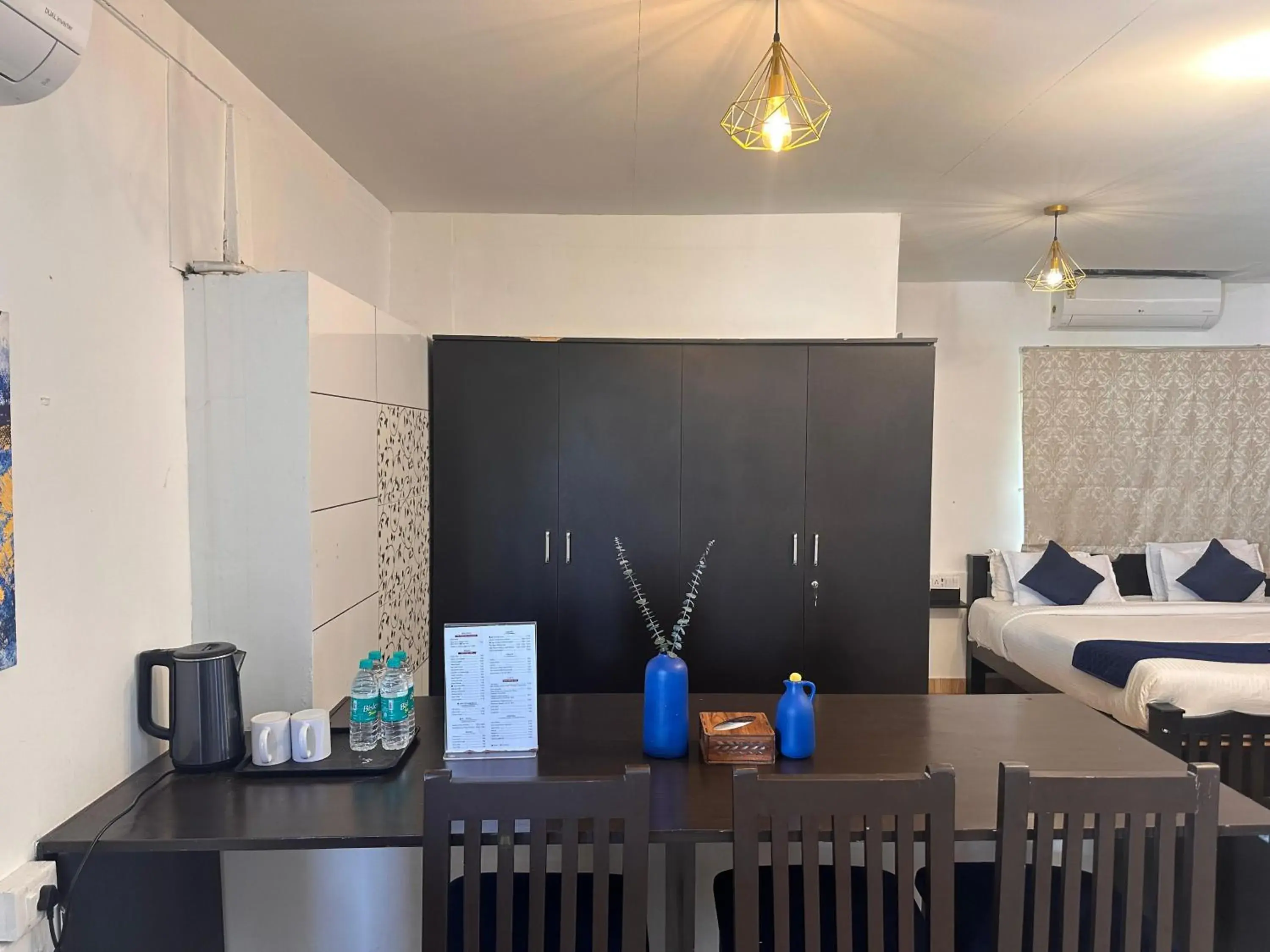 King Studio with Sofa Bed in BRICK CASTLE King Studio with Sofa Bed in BRICK CASTLE