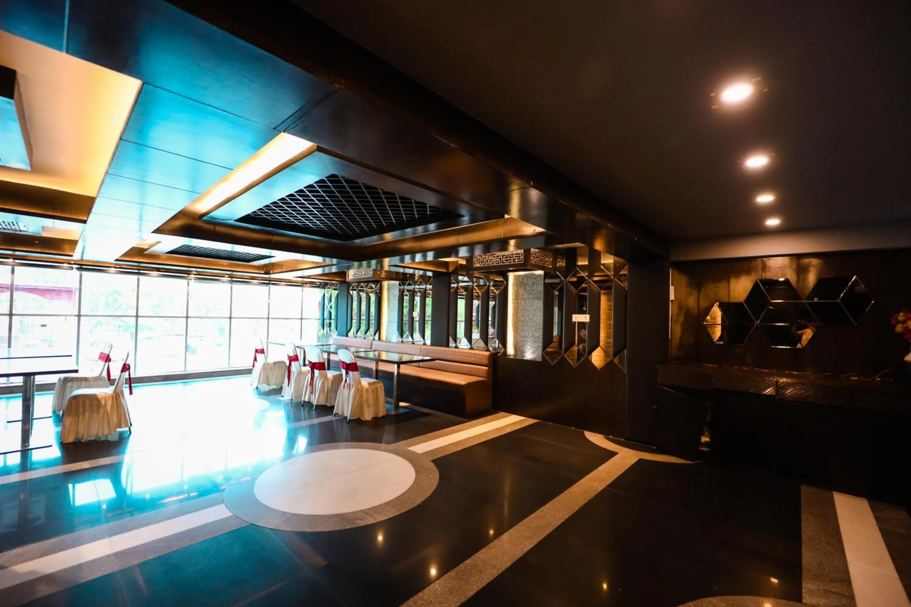 Banquet/Function facilities in HOMANSH GALAXY HOTEL