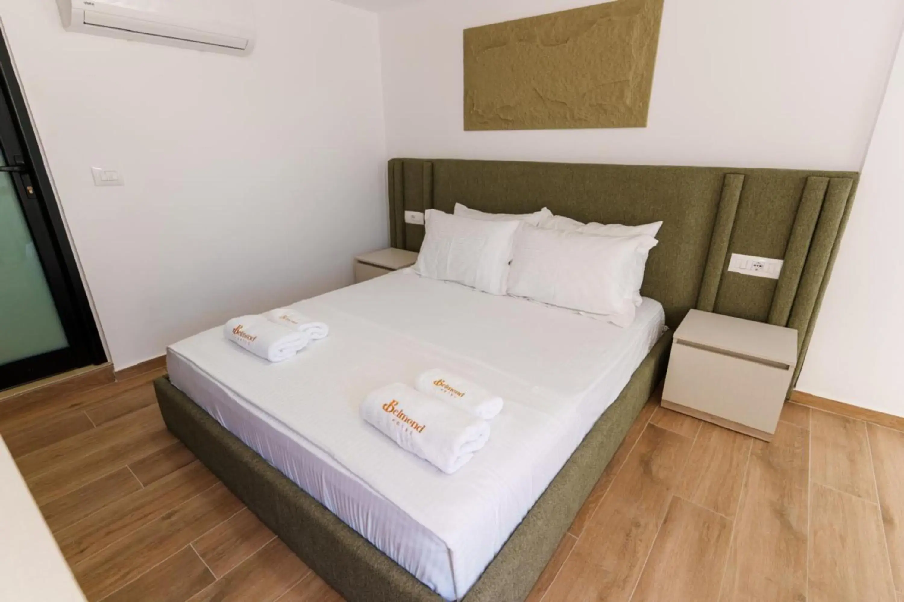 Double Room with Balcony in Belmond Hotel Double Room with Balcony in Belmond Hotel