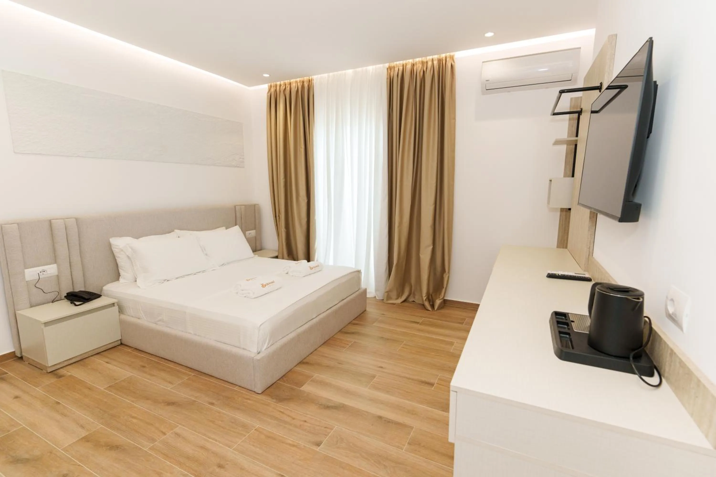 Bed in Belmond Hotel