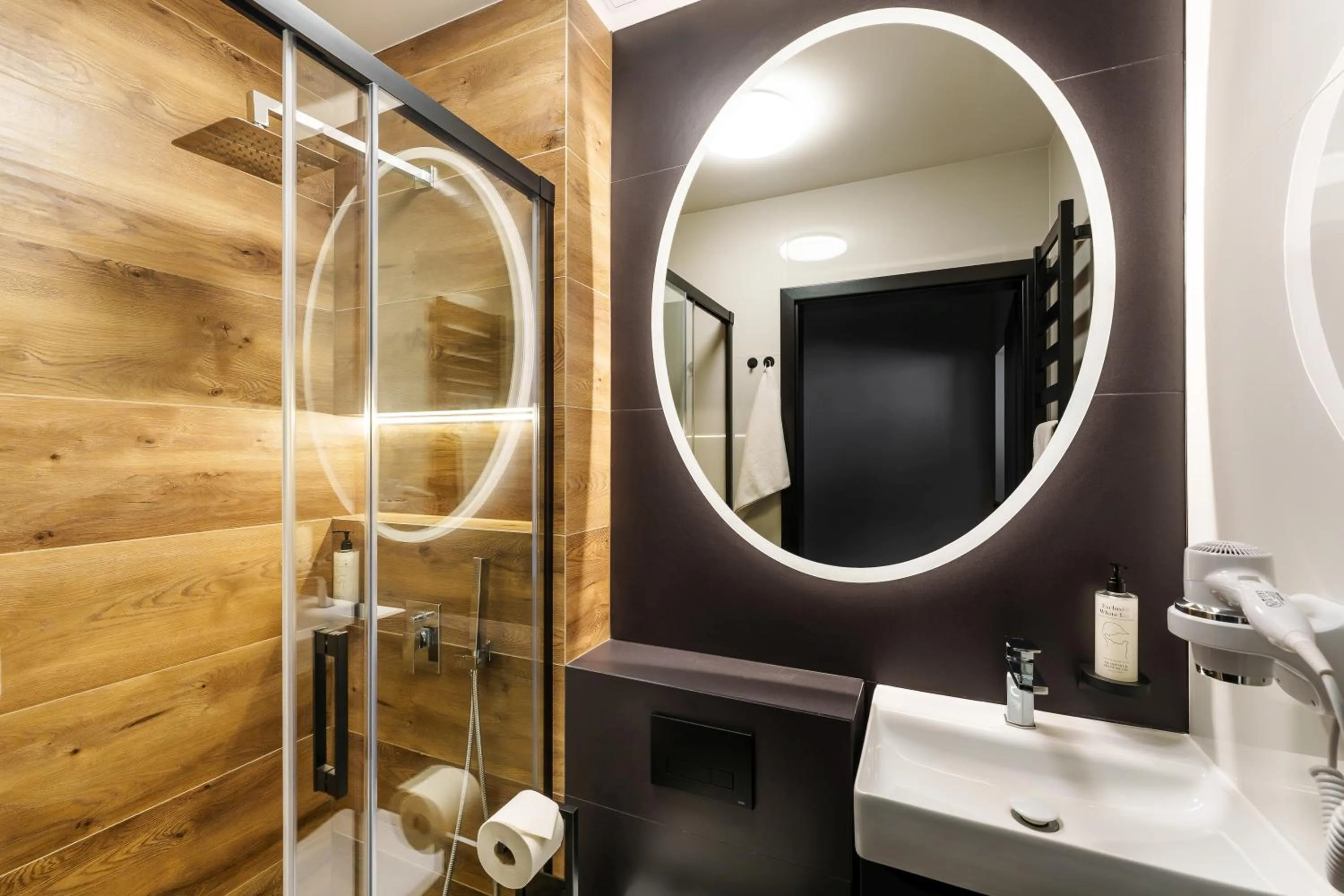 Bathroom in Hotel New Skanpol