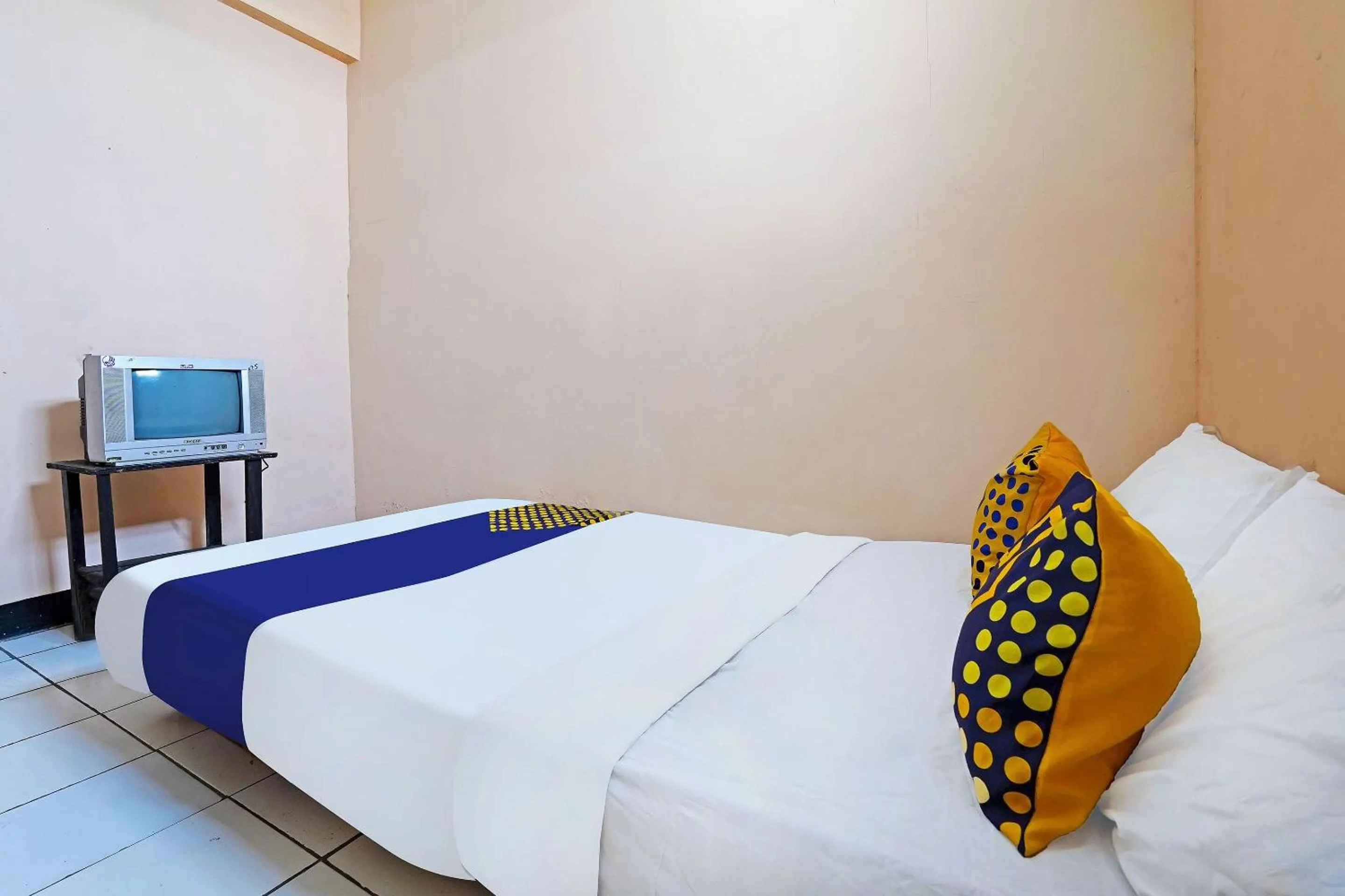 Bedroom in Hotel O Rumah Bundo Syariah