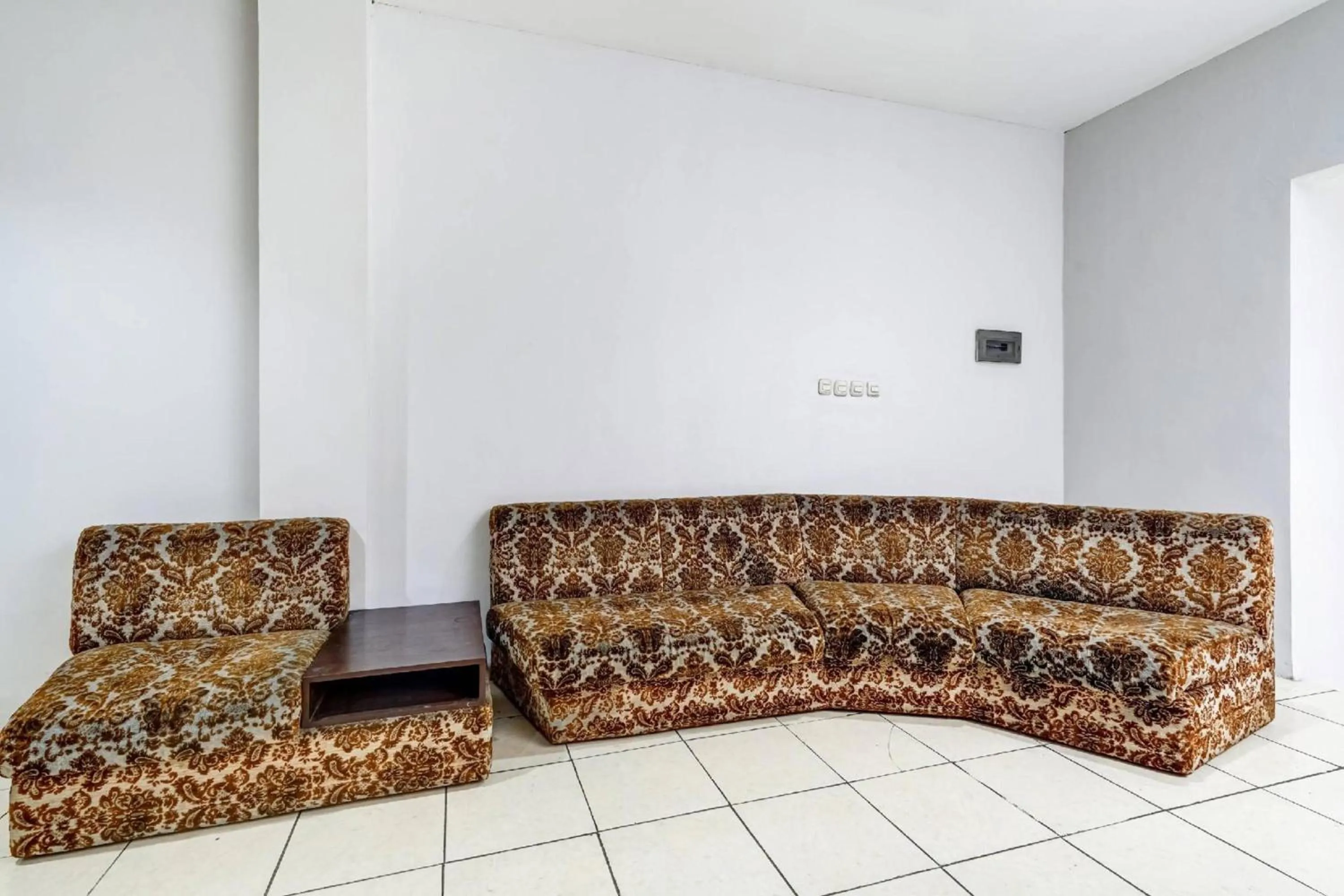 Lobby or reception in Hotel O Dago Near Bandung Zoo Formerly Chatter Place