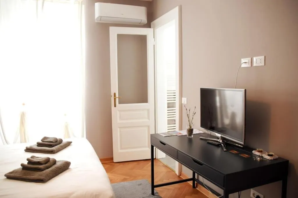 TV and multimedia in Residence Montanelli