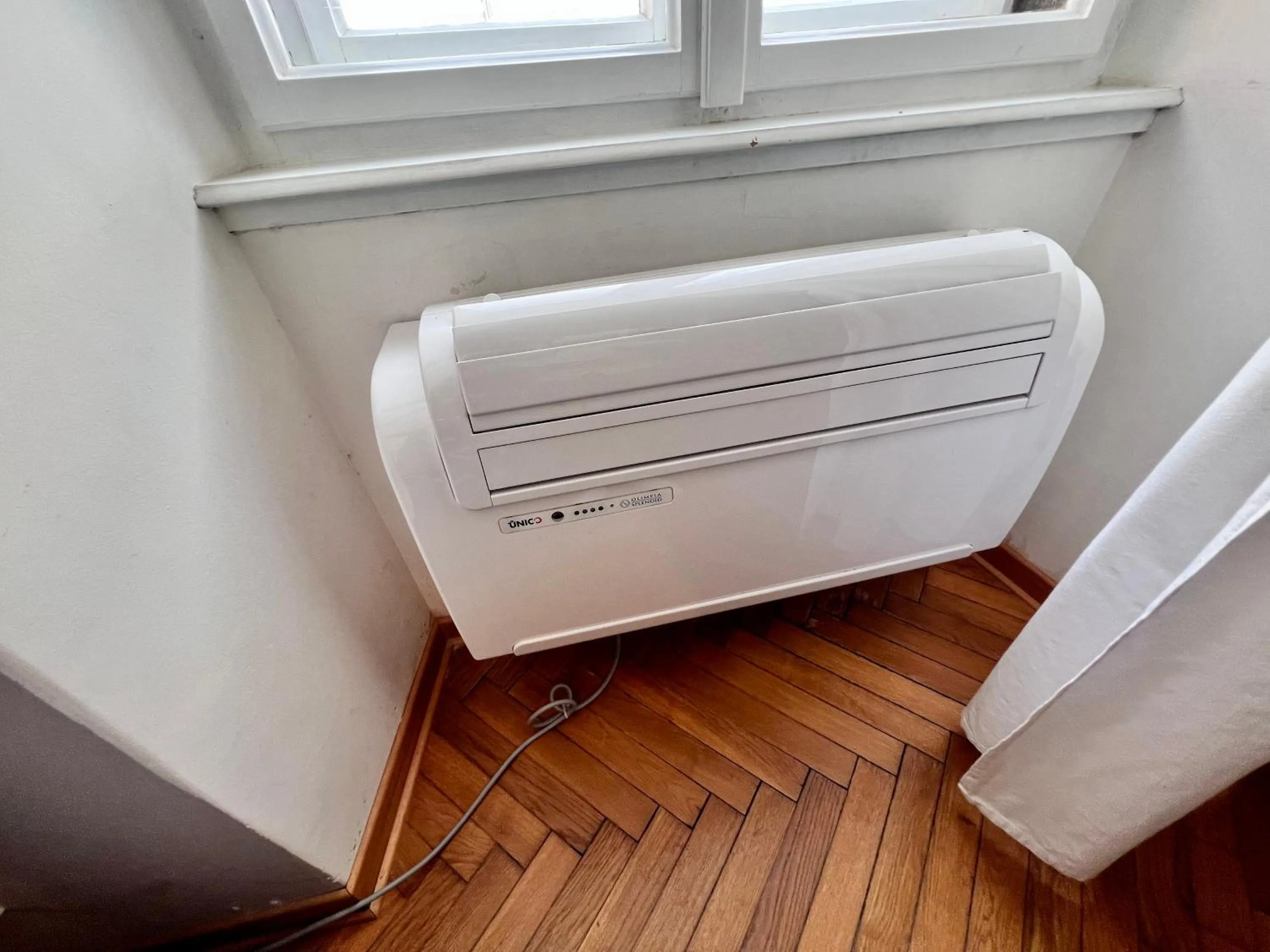 air conditioner in Residence Montanelli
