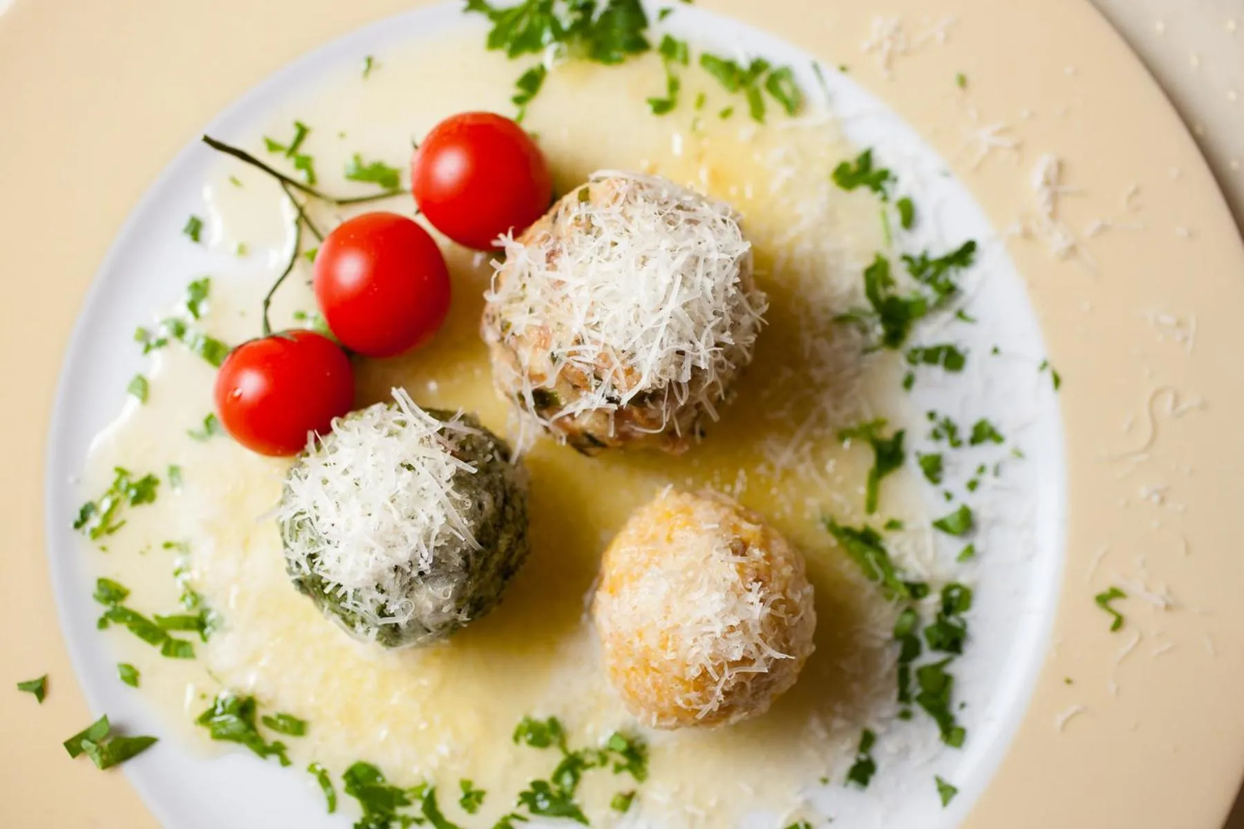 Food and drinks in Hotel & Appartement Valtnaungut