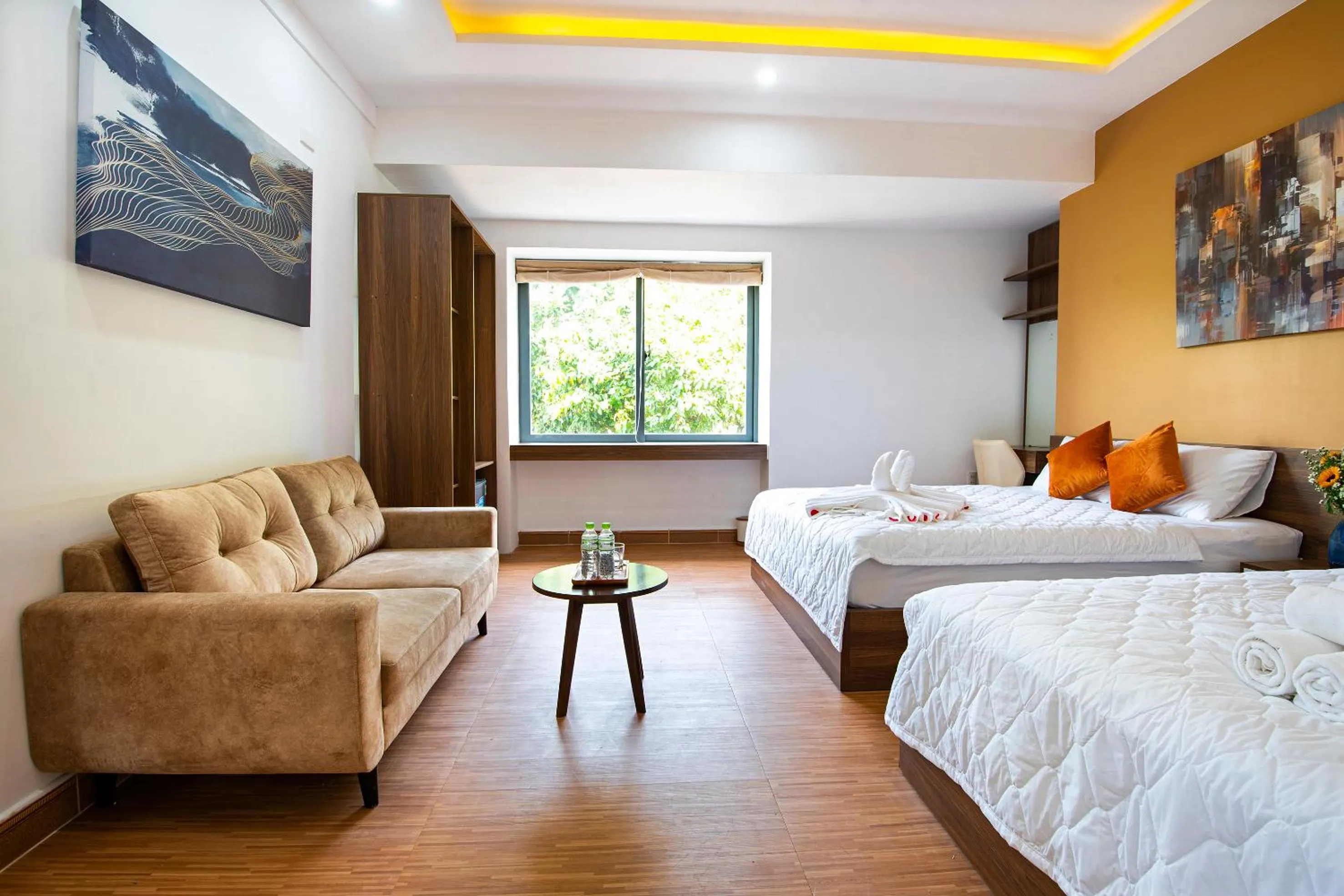 Photo of the whole room, Bed in Valentino Homestay Hue