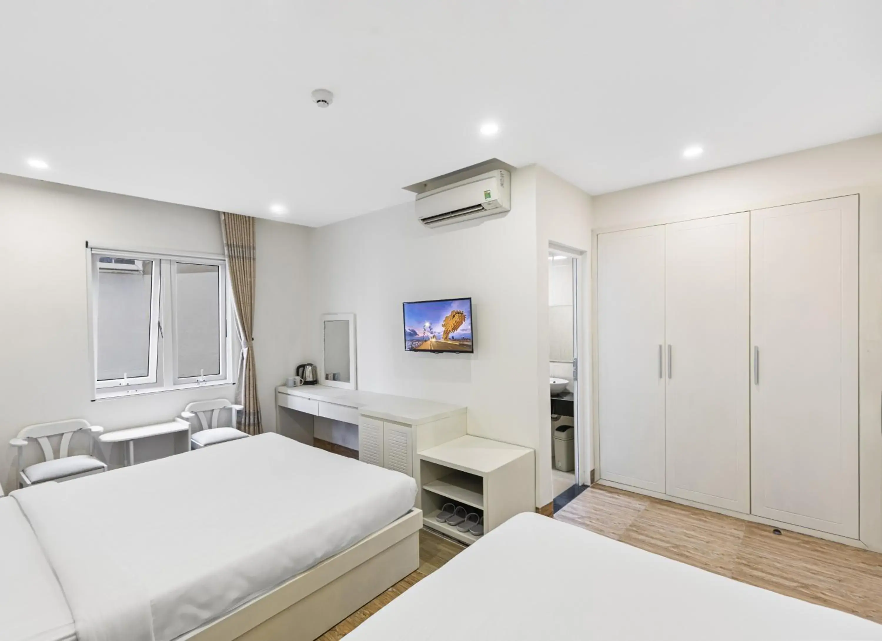 Twin Room with City View in Alyssa Hotel Da Nang Twin Room with City View in Alyssa Hotel Da Nang