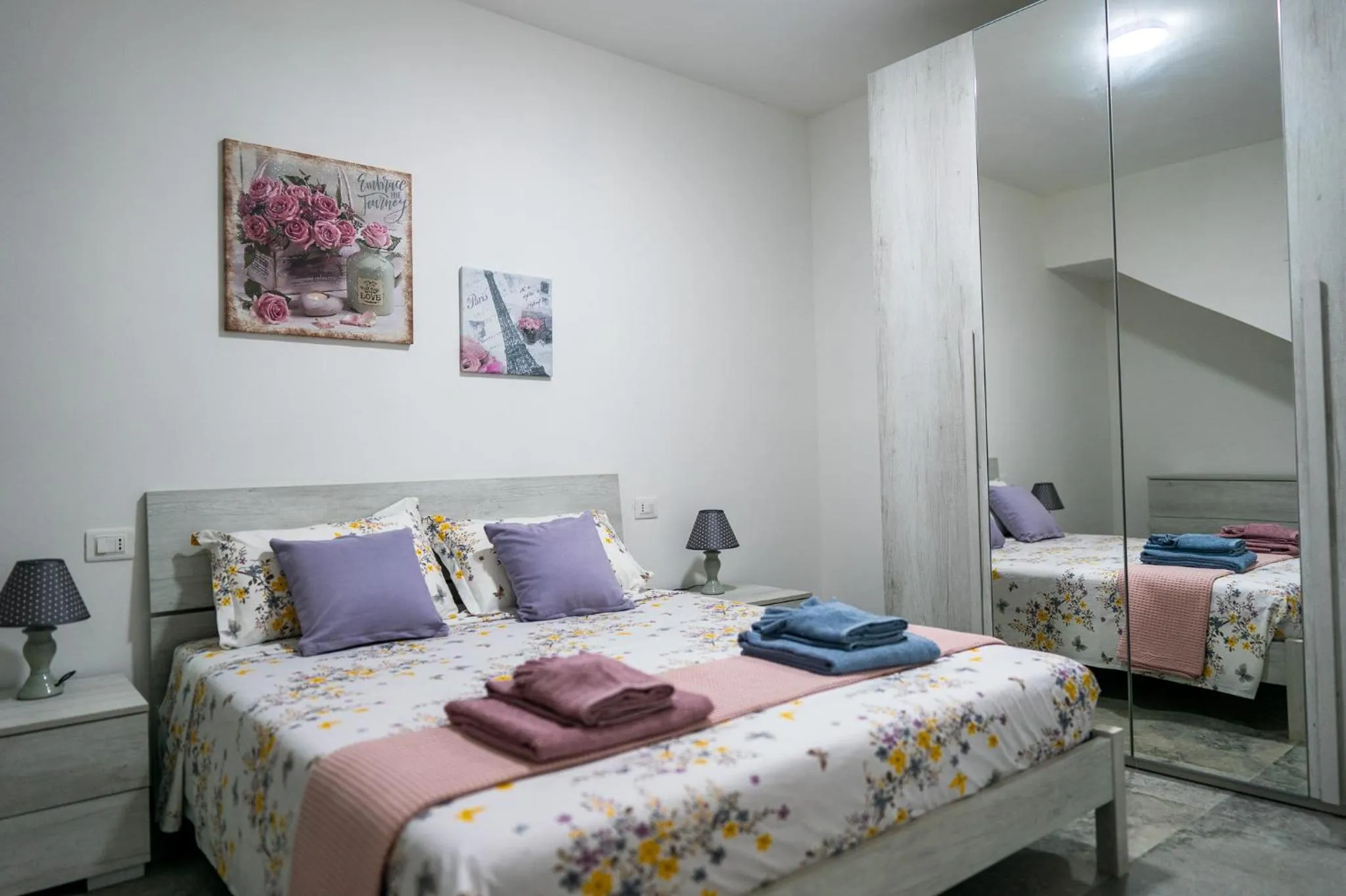 Bedroom, Bed in Residence la Pace - Pool & Relax