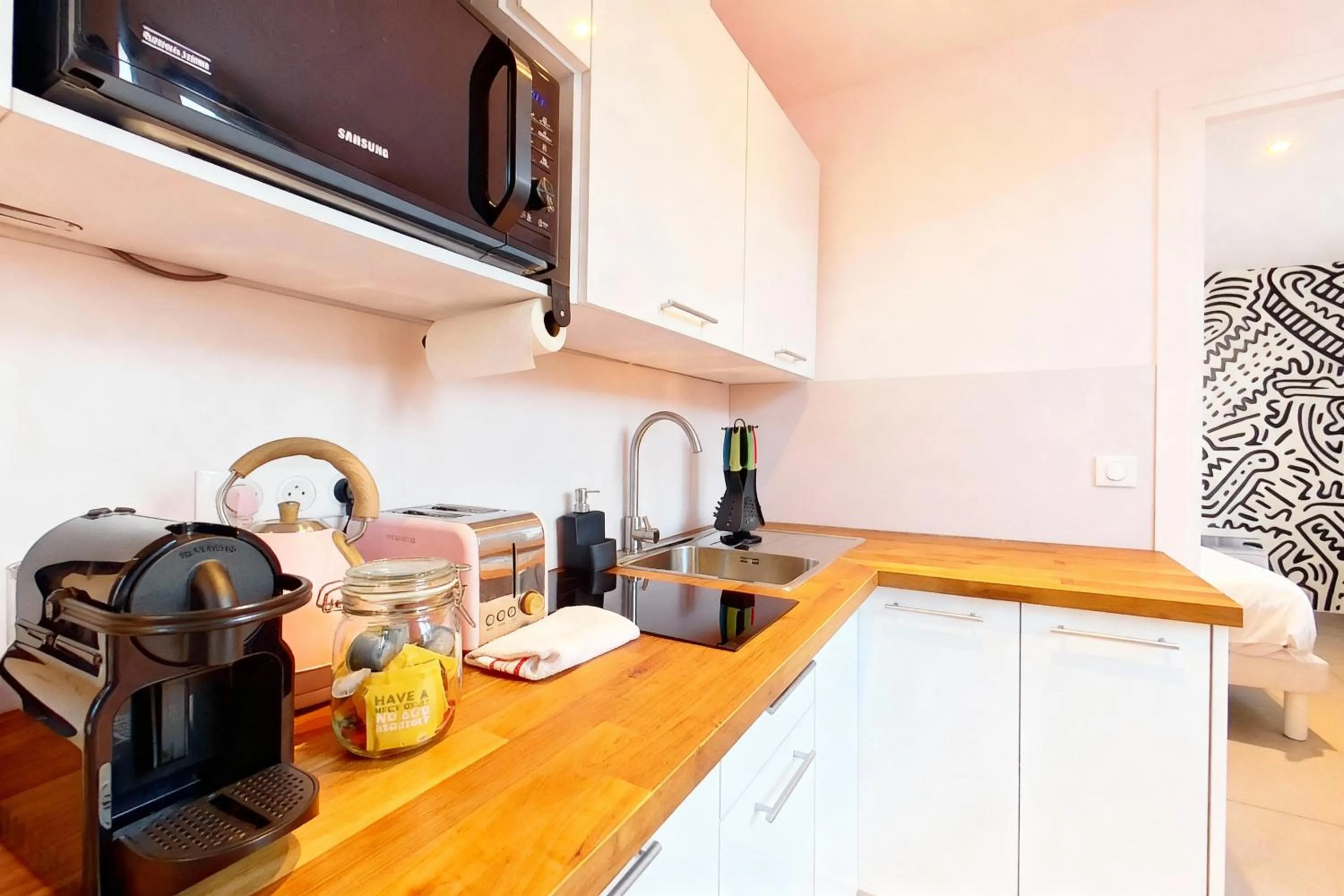 Coffee/tea facilities in VILLA MARINA CANNES