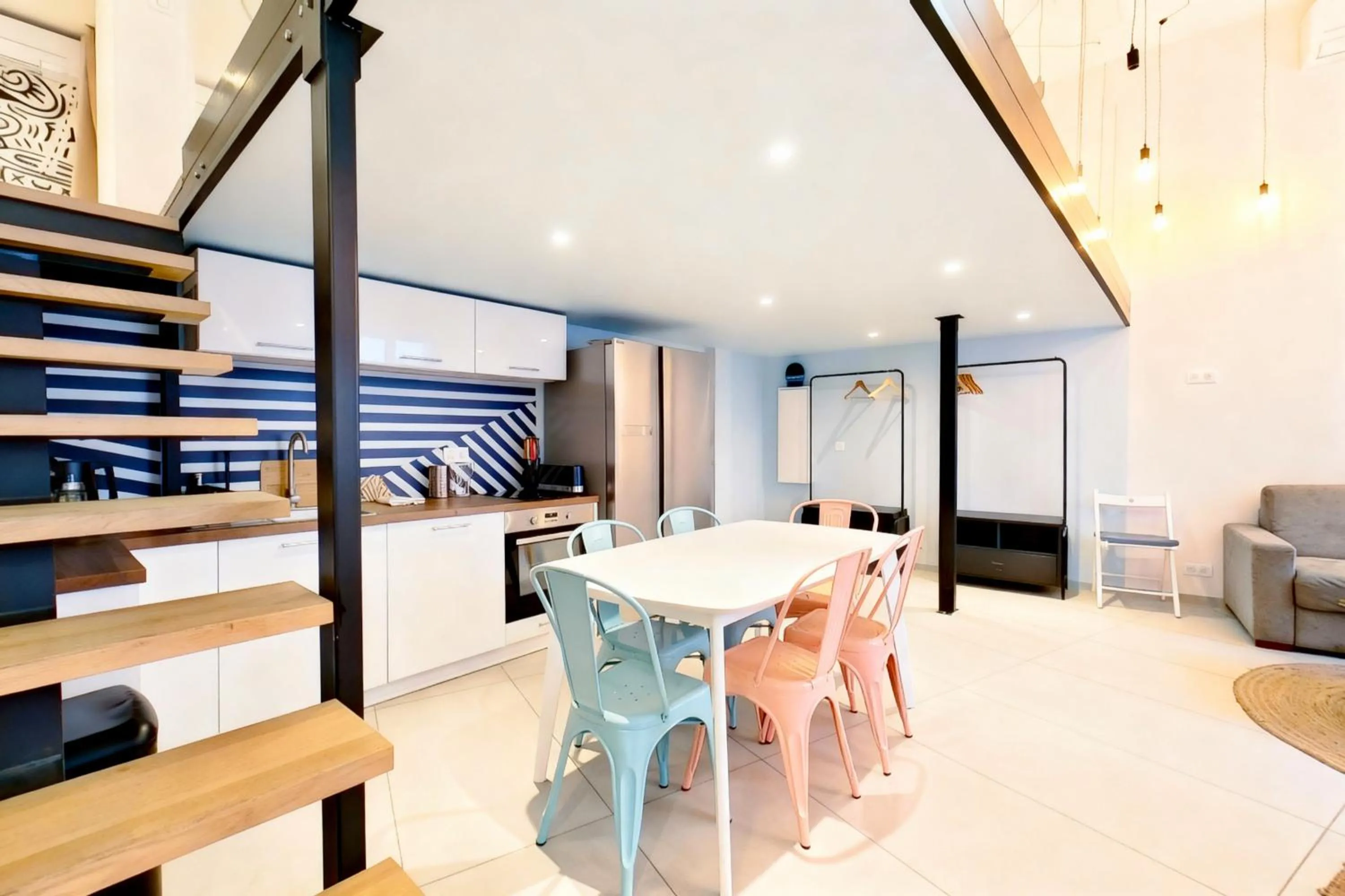 Kitchen or kitchenette in VILLA MARINA CANNES