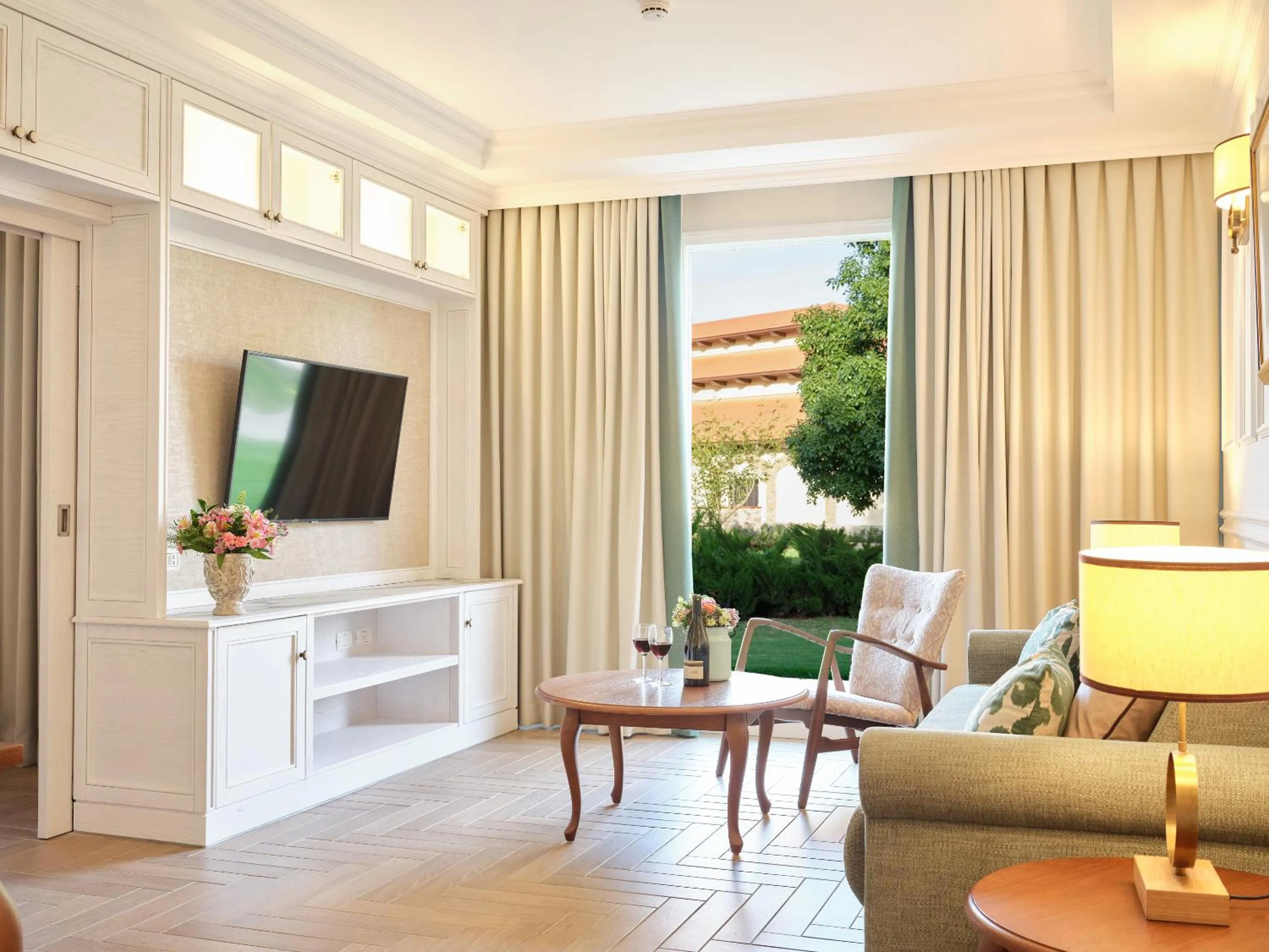 Living room in Pastoral Hotel - Kfar Blum