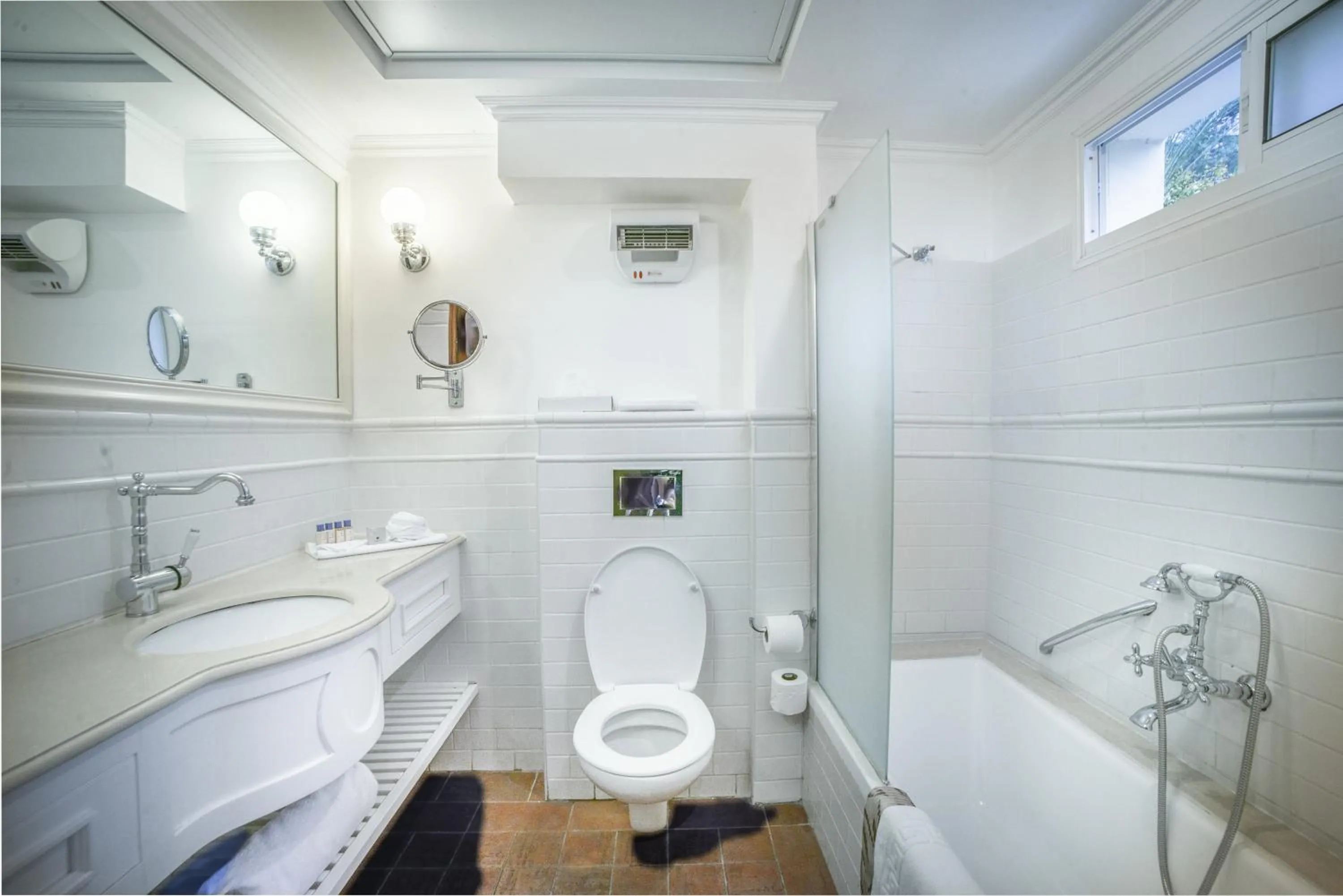 Bathroom in Pastoral Hotel - Kfar Blum