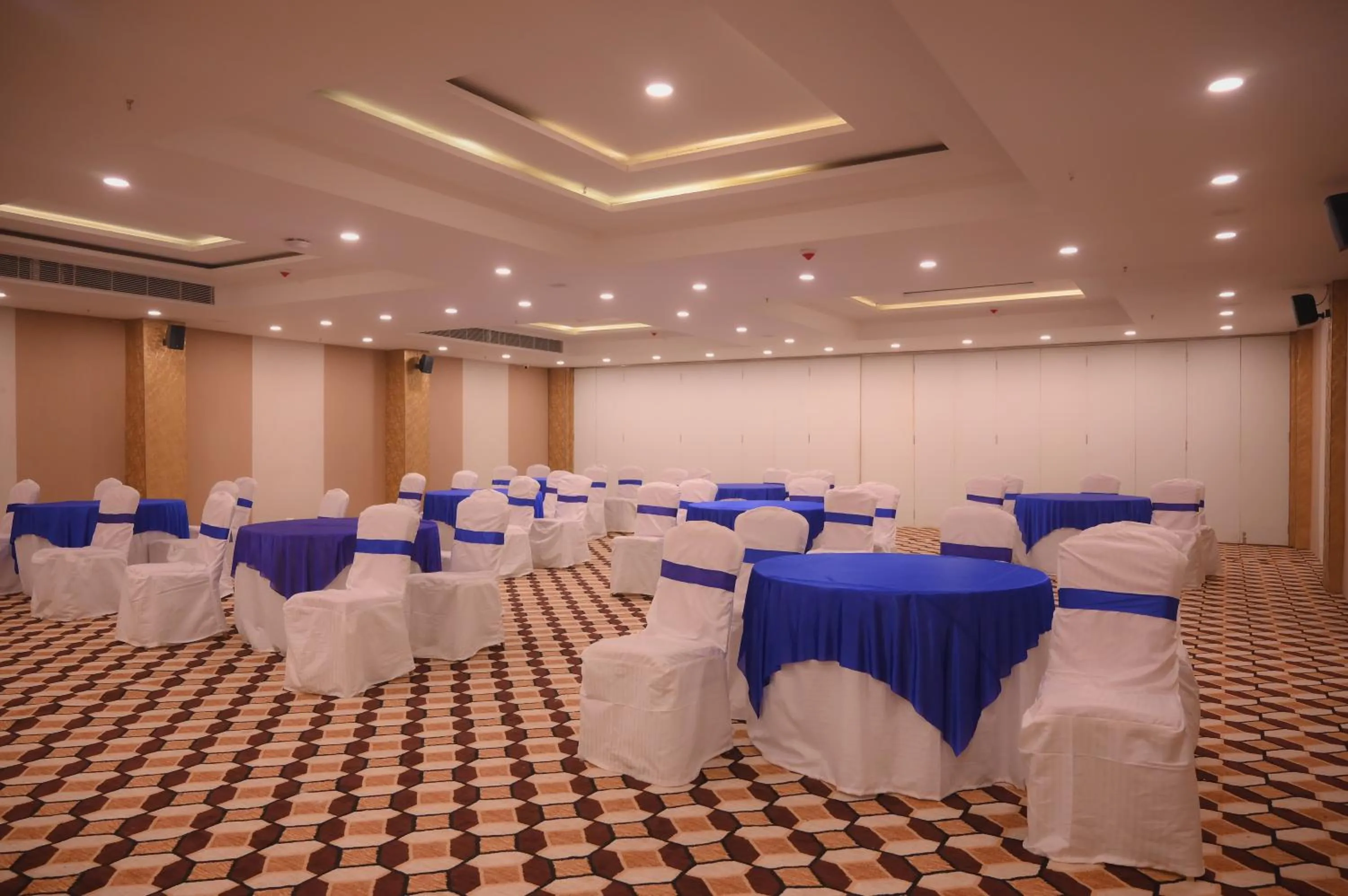 Banquet/Function facilities, Banquet Facilities in Seven Hills Hotel