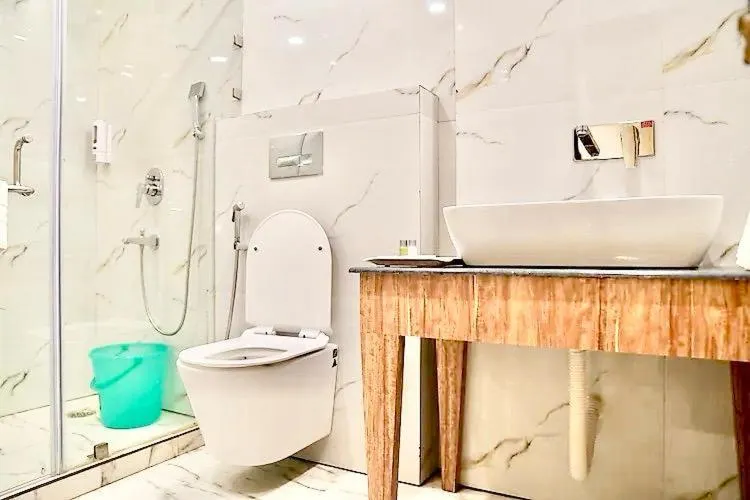 Bathroom in Seven Hills Hotel