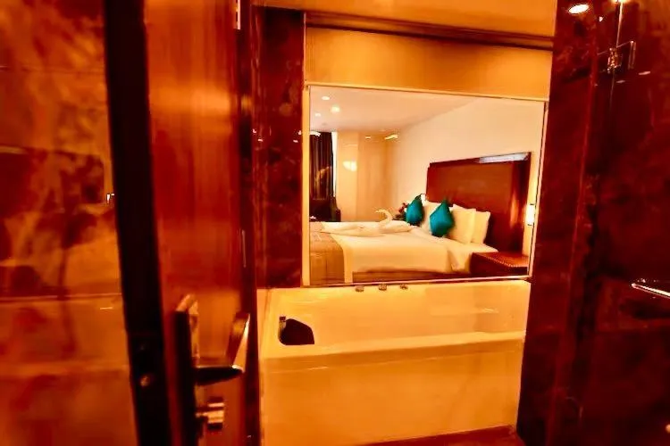 Bathroom in Seven Hills Hotel