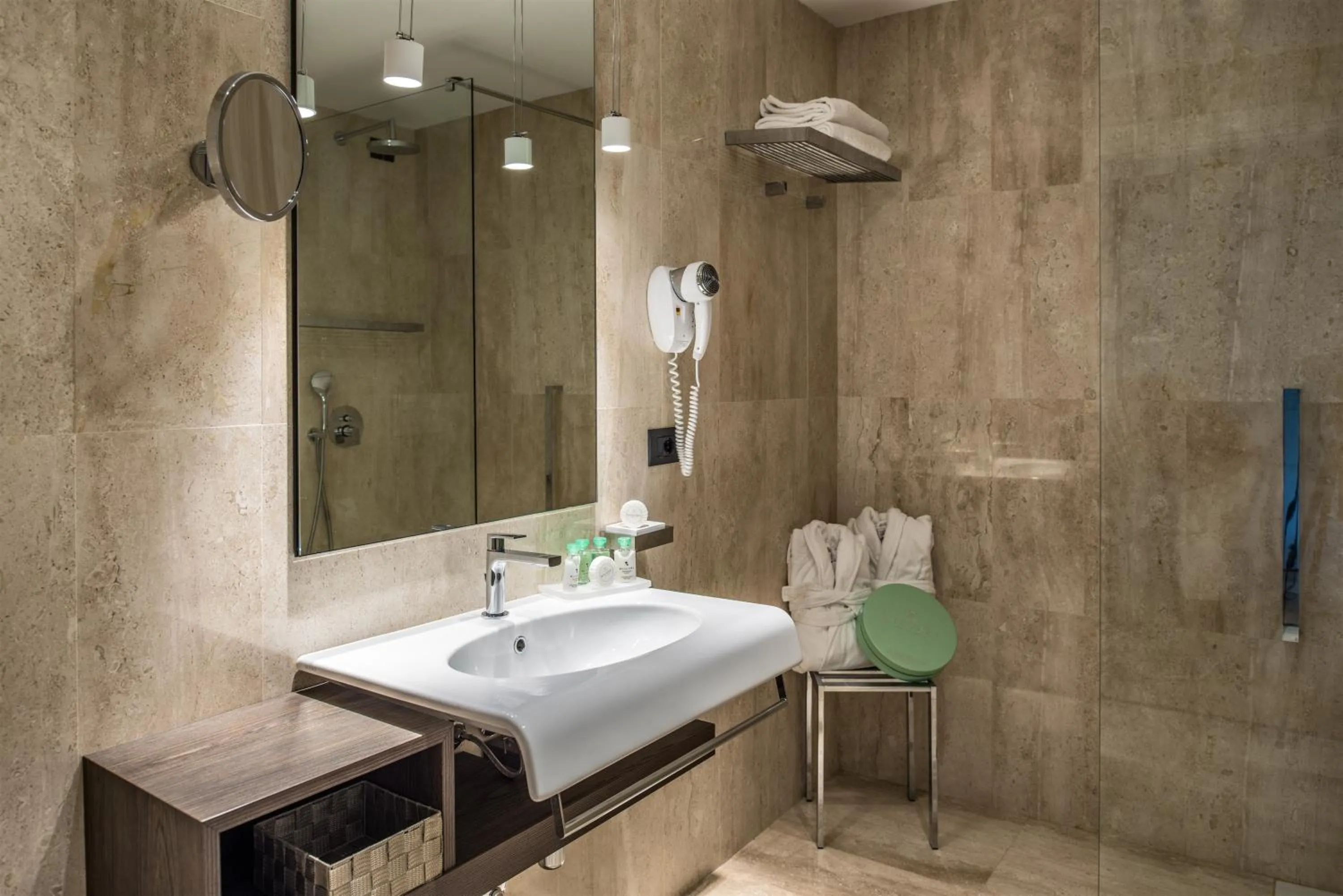 Bathroom in Cala Cuncheddi - VRetreats